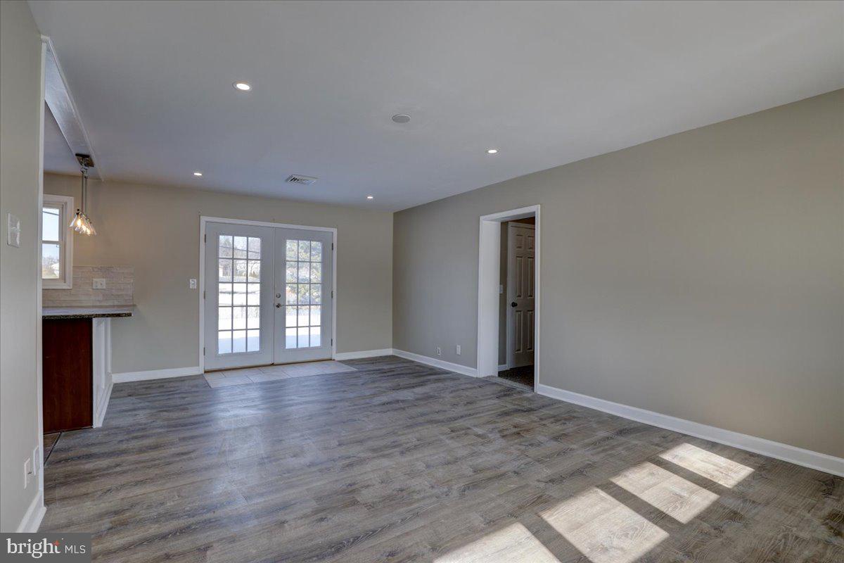 PENN SQ - Residential