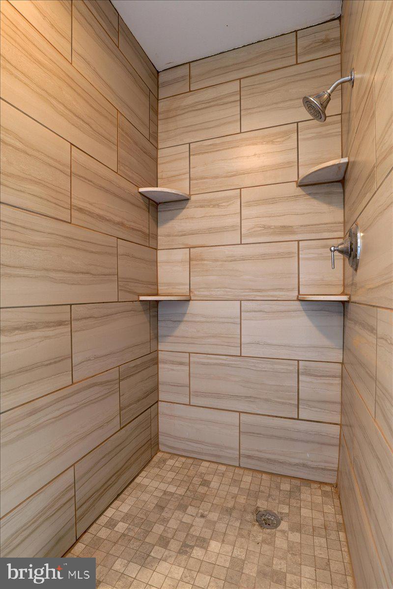 PENN SQ - Residential