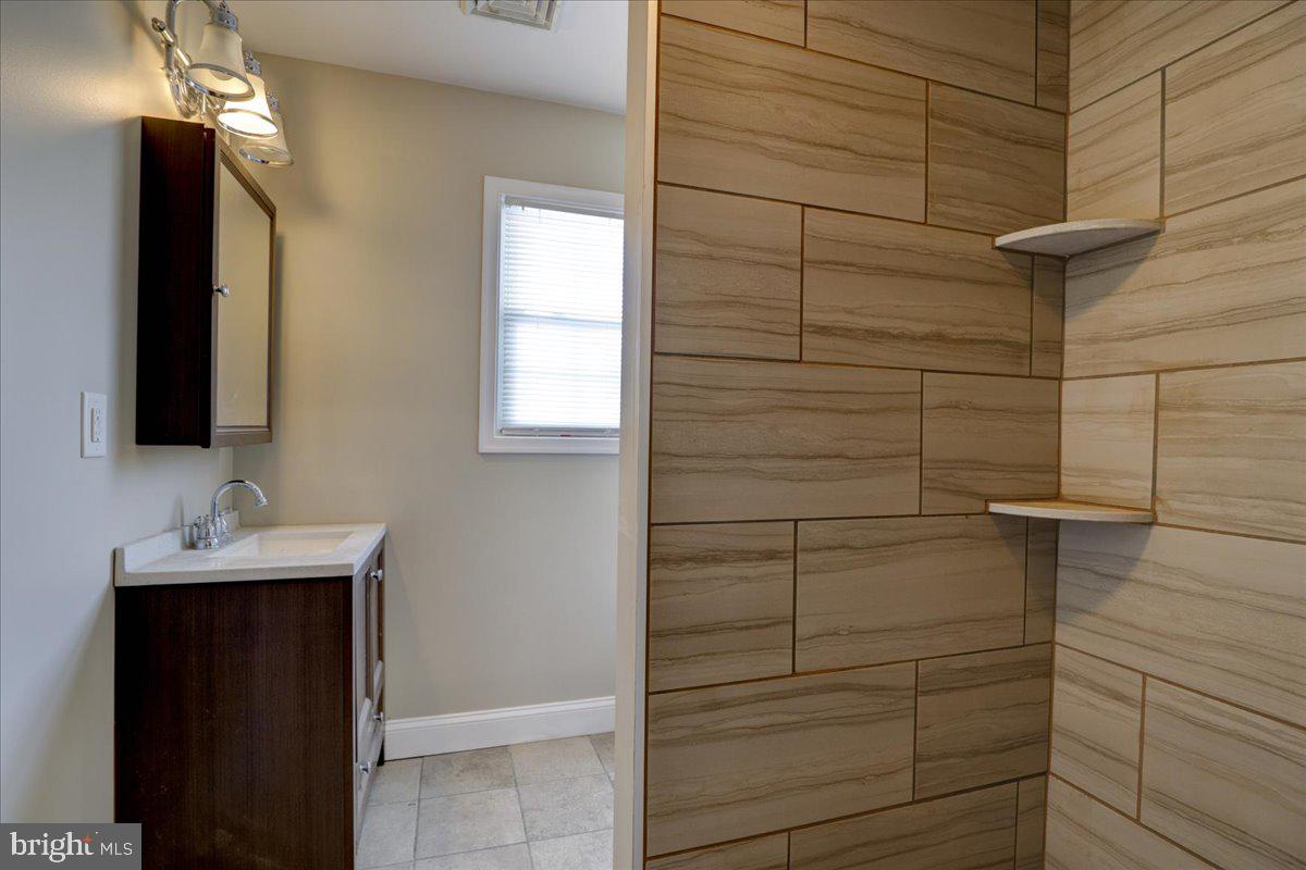 PENN SQ - Residential