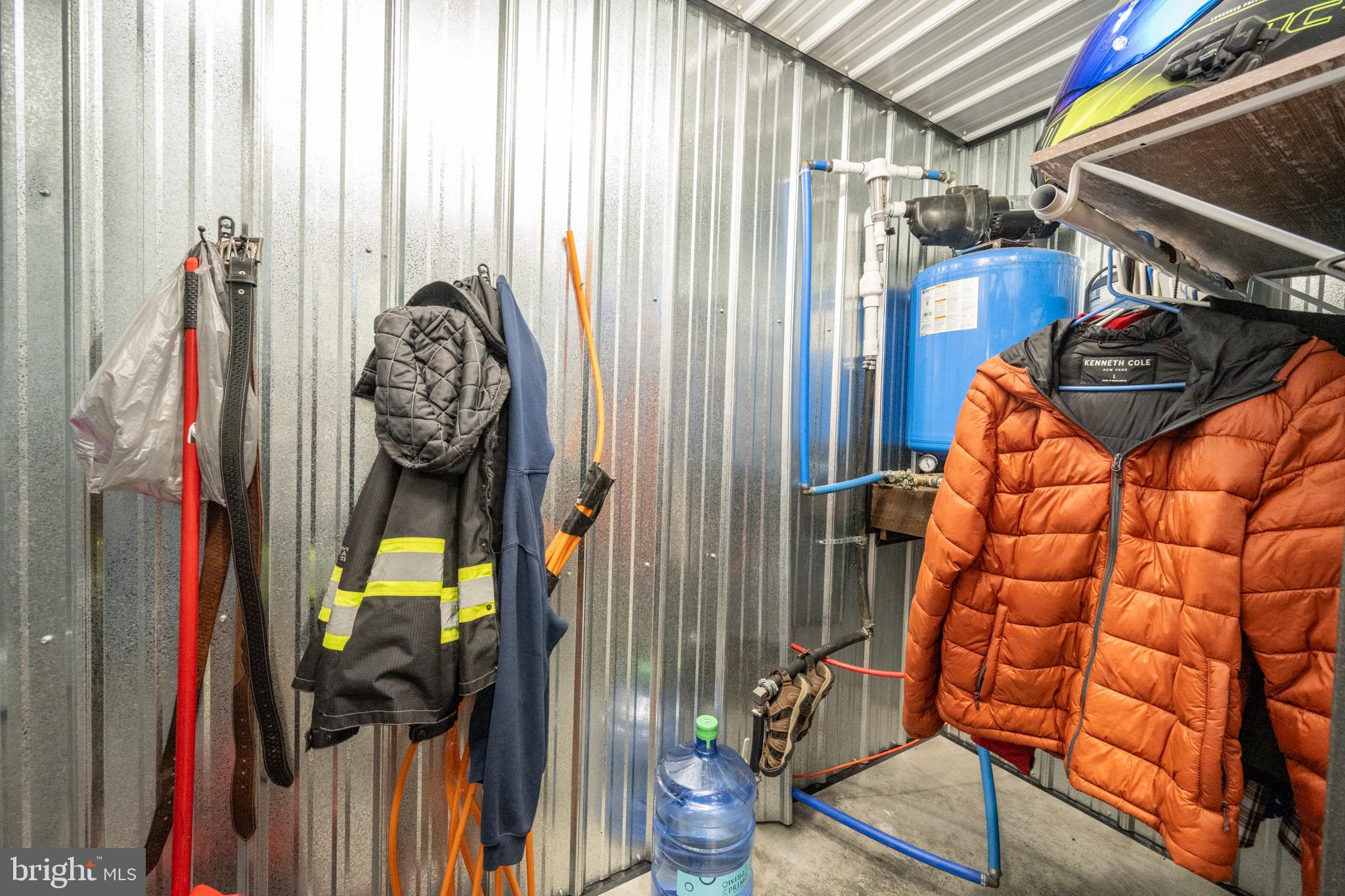 DEVILS HALF ACRE - Residential