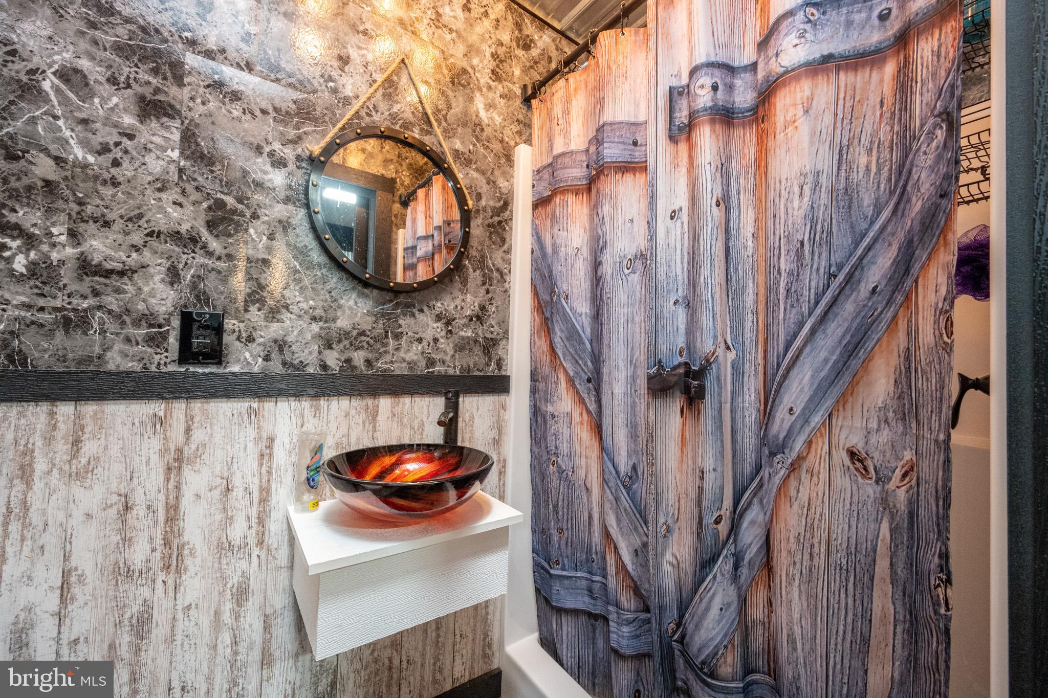 DEVILS HALF ACRE - Residential