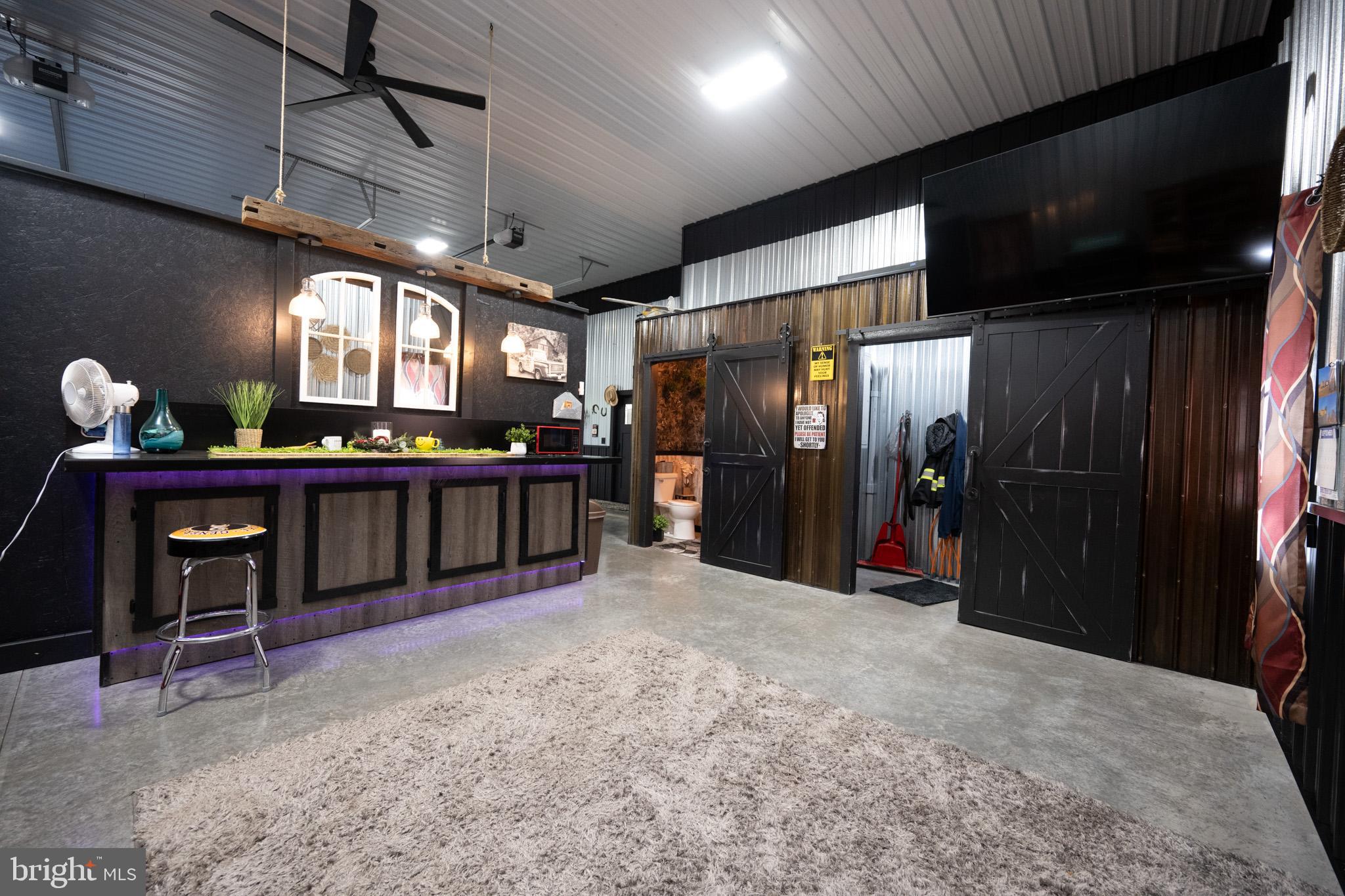 DEVILS HALF ACRE - Residential