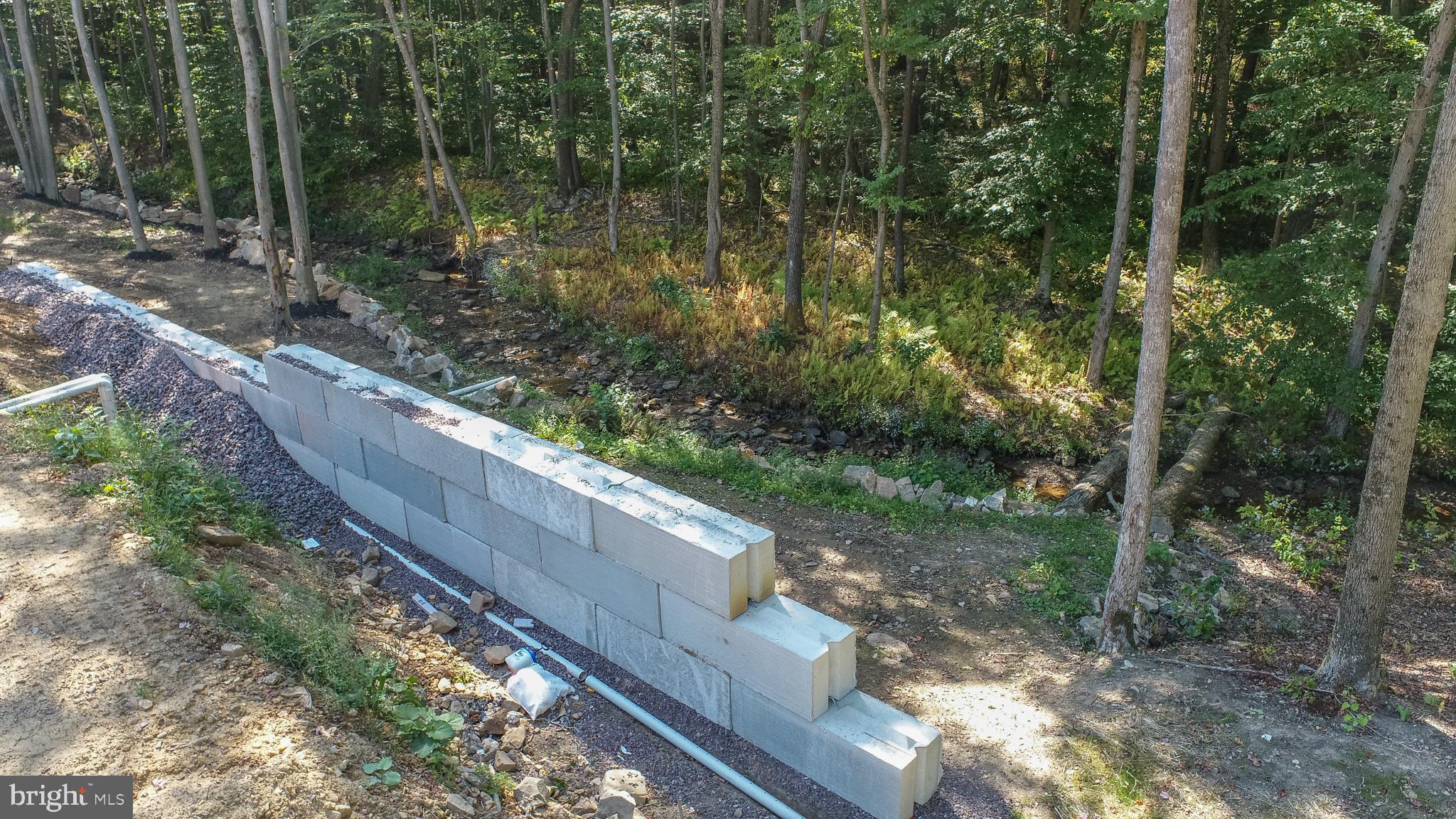 DEVILS HALF ACRE - Residential