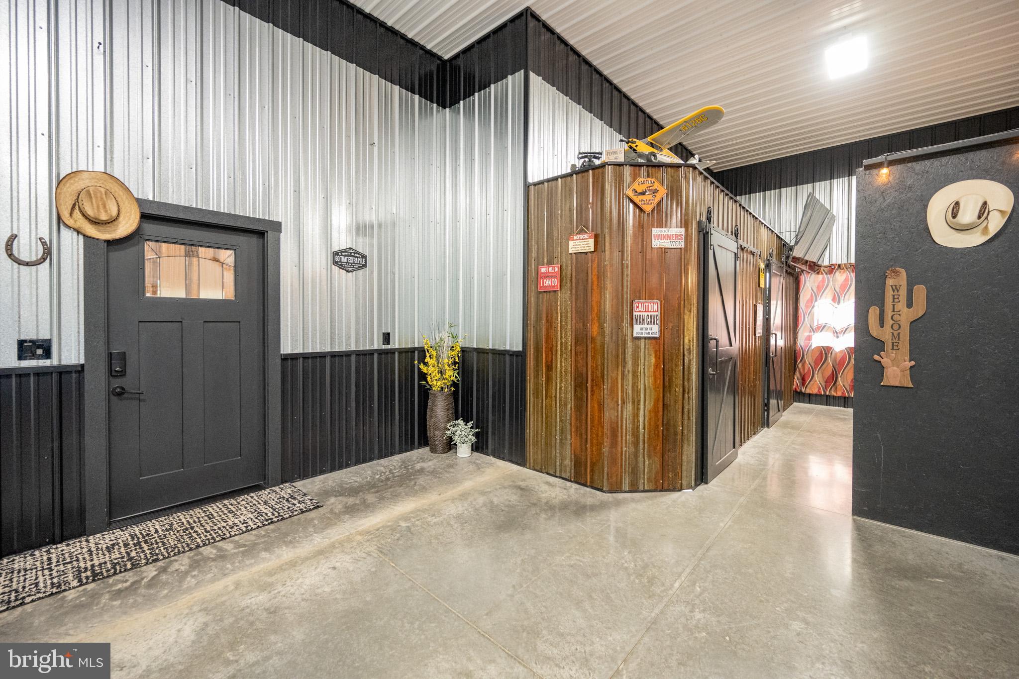 DEVILS HALF ACRE - Residential