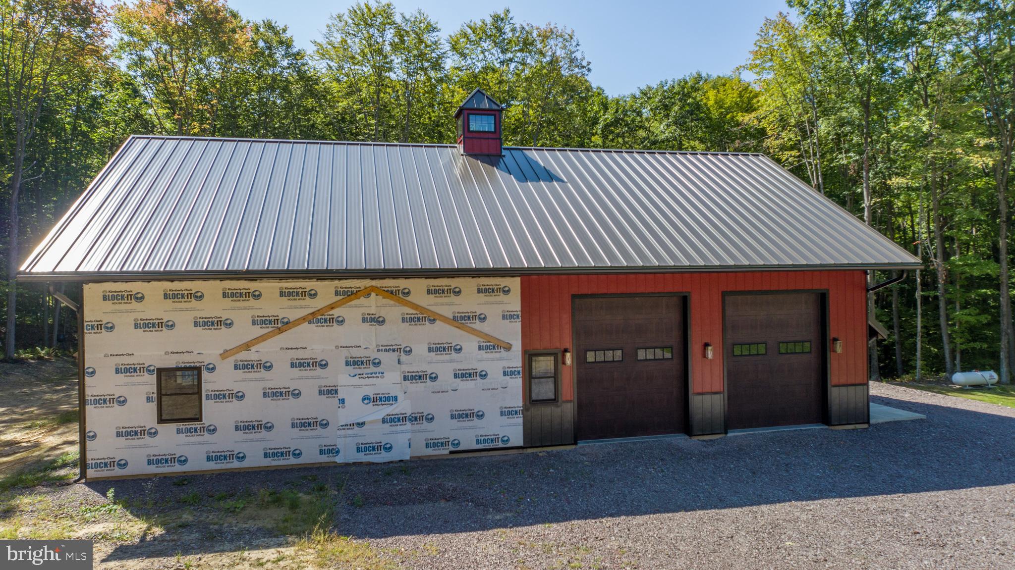 DEVILS HALF ACRE - Residential