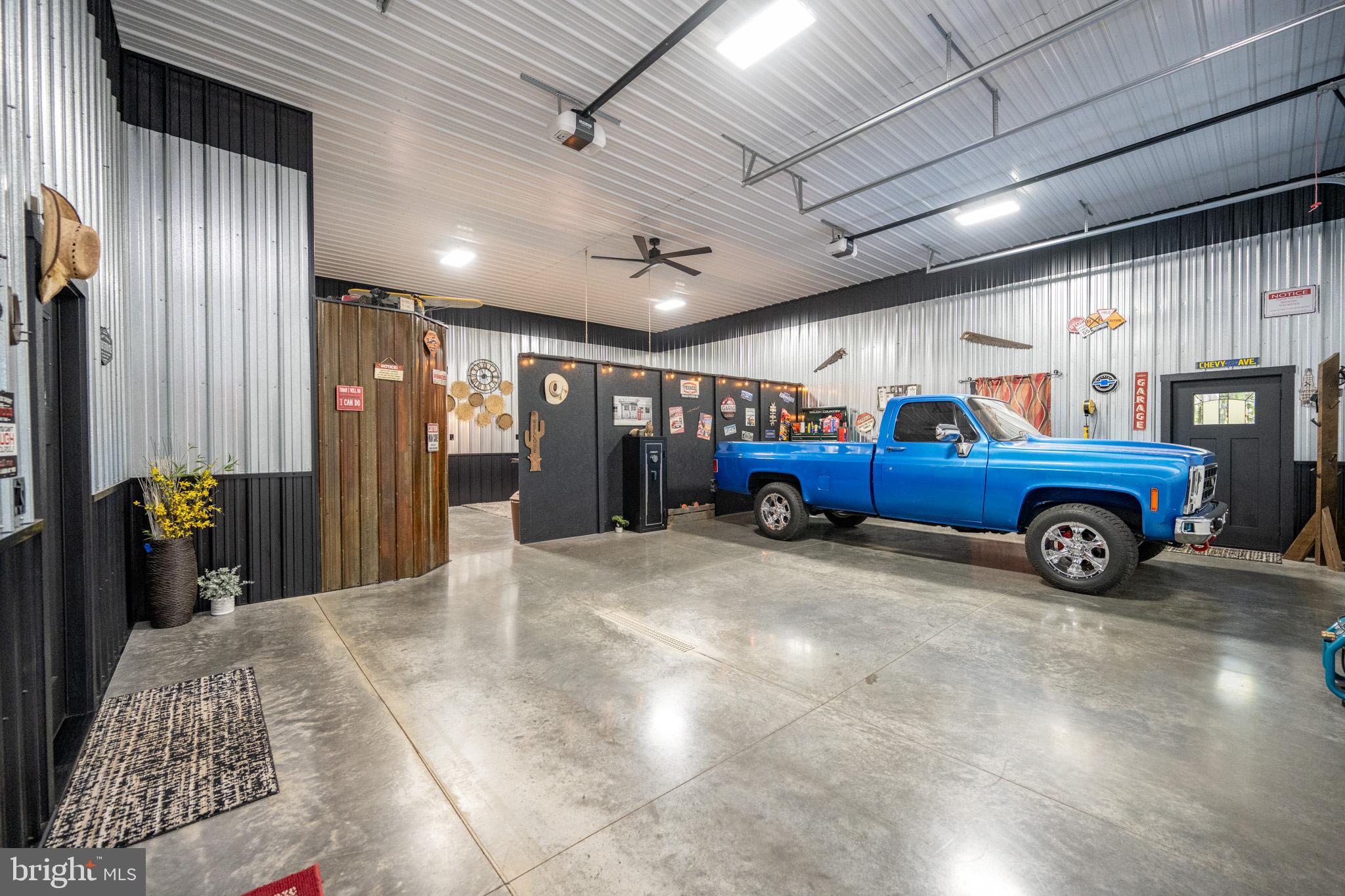 DEVILS HALF ACRE - Residential