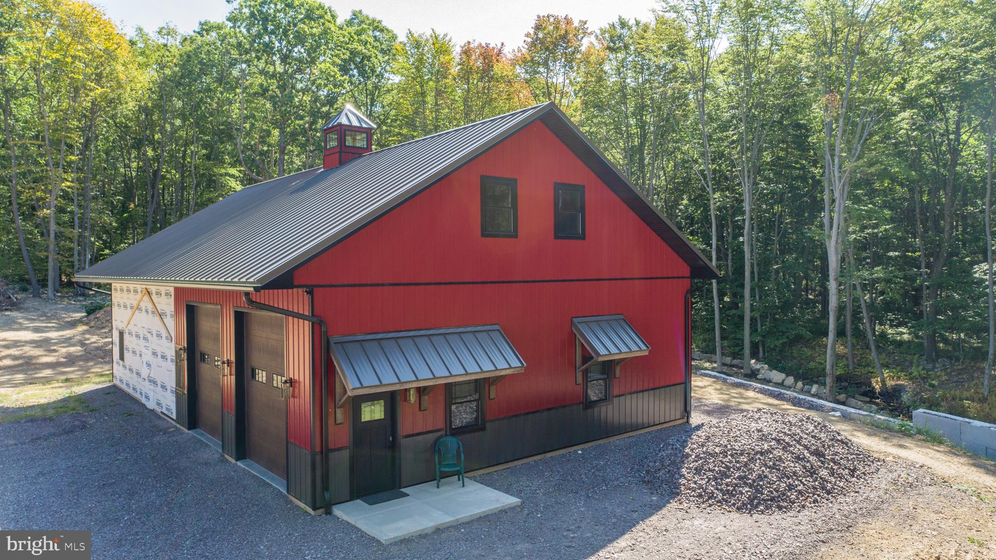 DEVILS HALF ACRE - Residential