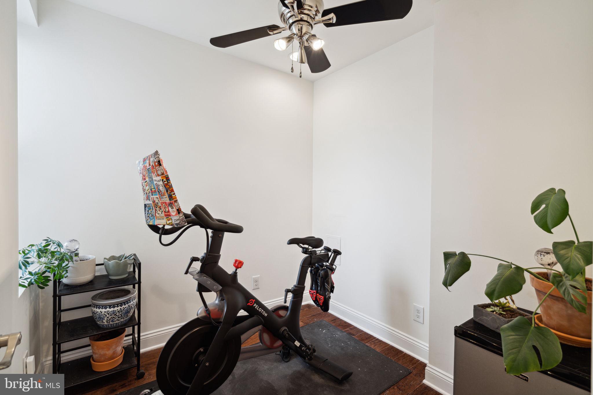 POINT BREEZE - Residential Lease