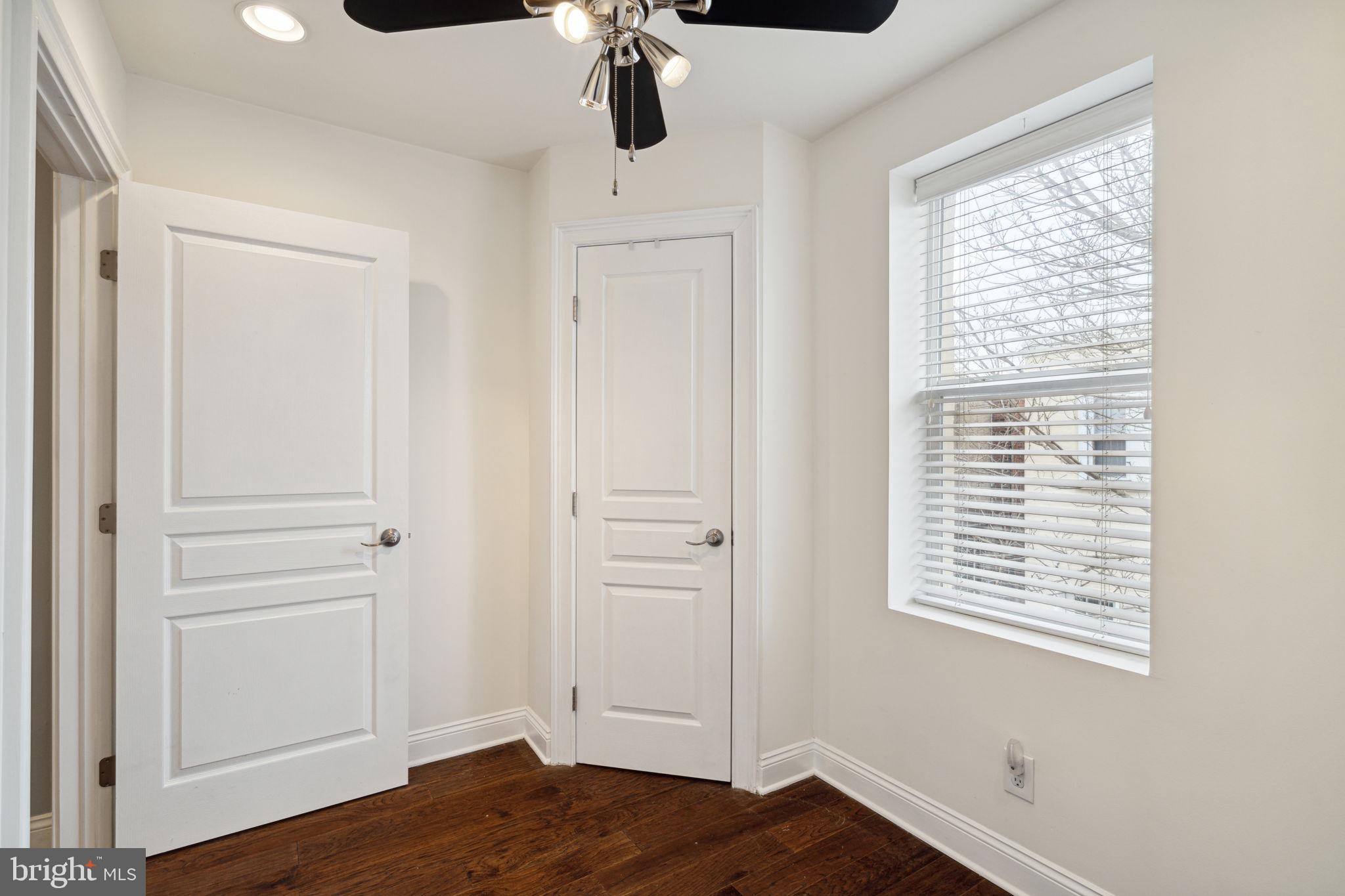 POINT BREEZE - Residential Lease