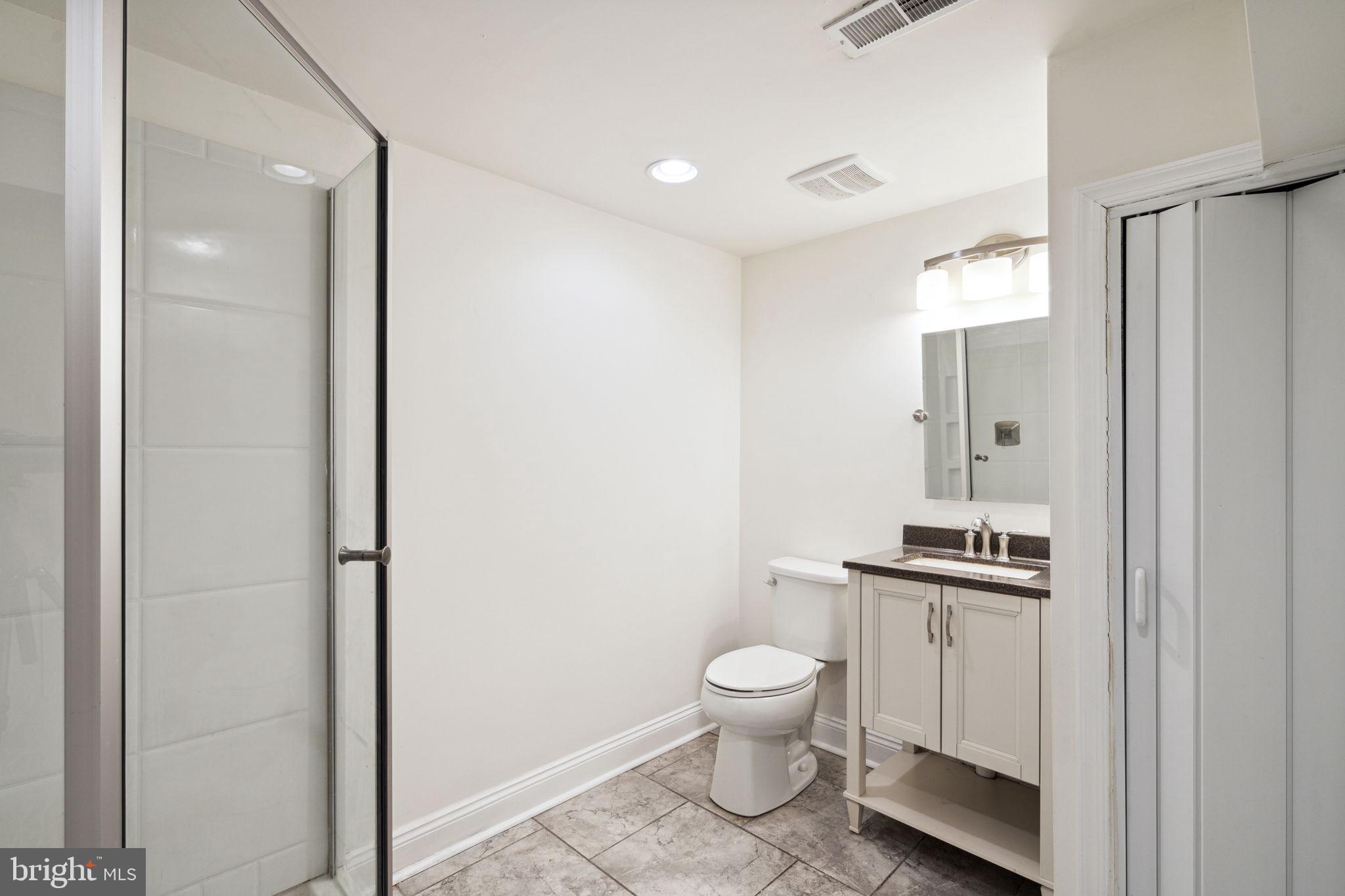 POINT BREEZE - Residential Lease