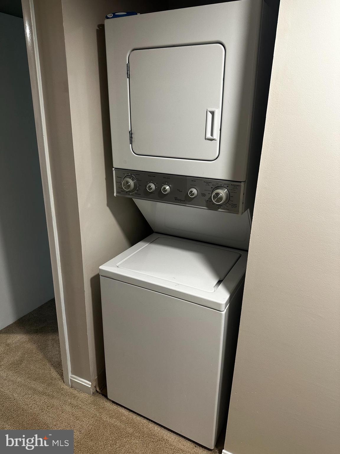 CEDAR PLACE COMMONS - Residential Lease