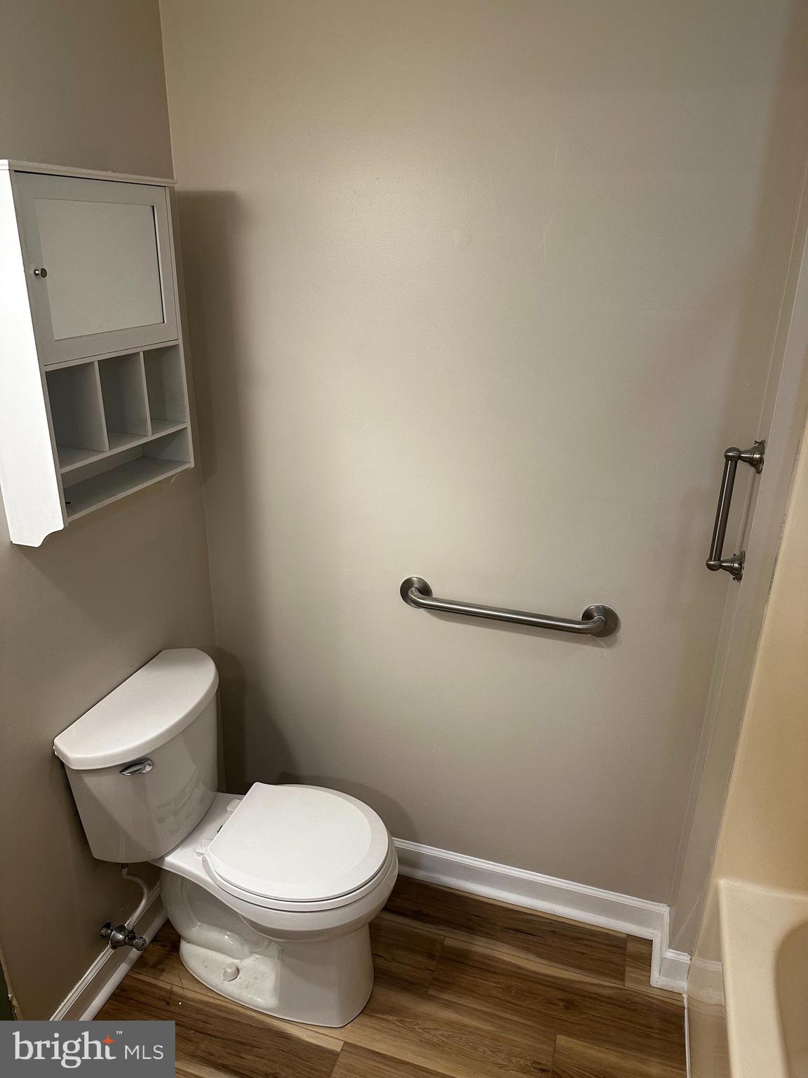 CEDAR PLACE COMMONS - Residential Lease