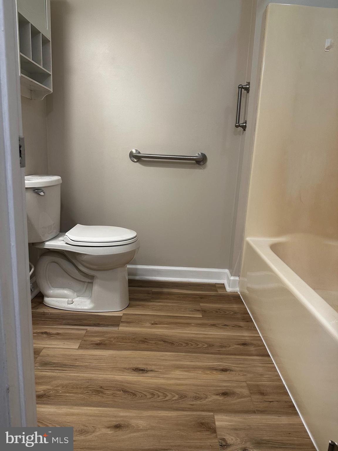 CEDAR PLACE COMMONS - Residential Lease