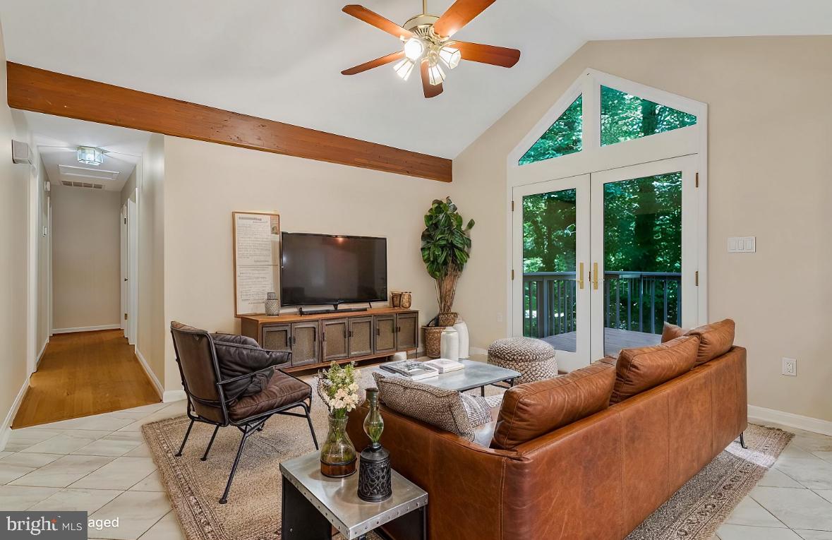 THE MEADOWS - Residential