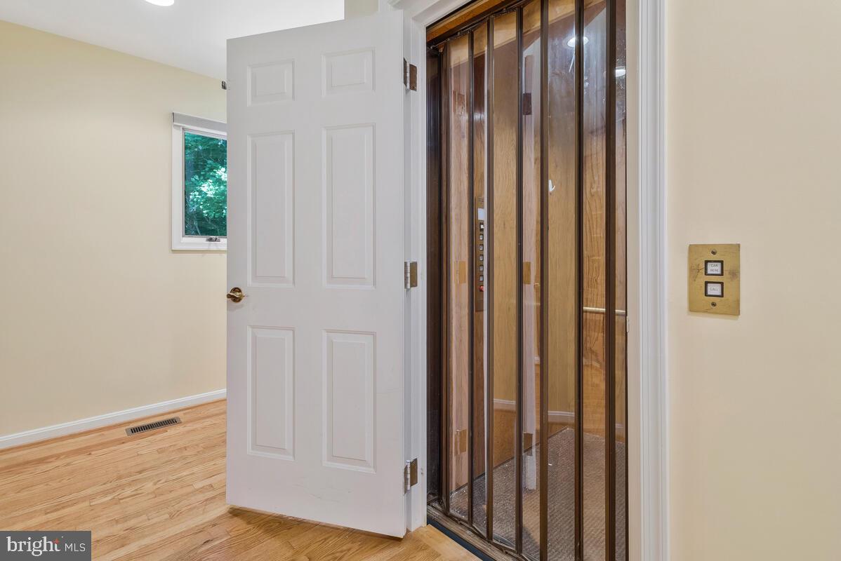 THE MEADOWS - Residential