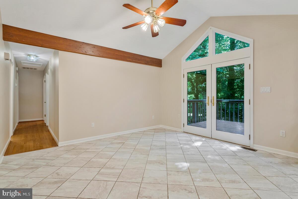 THE MEADOWS - Residential