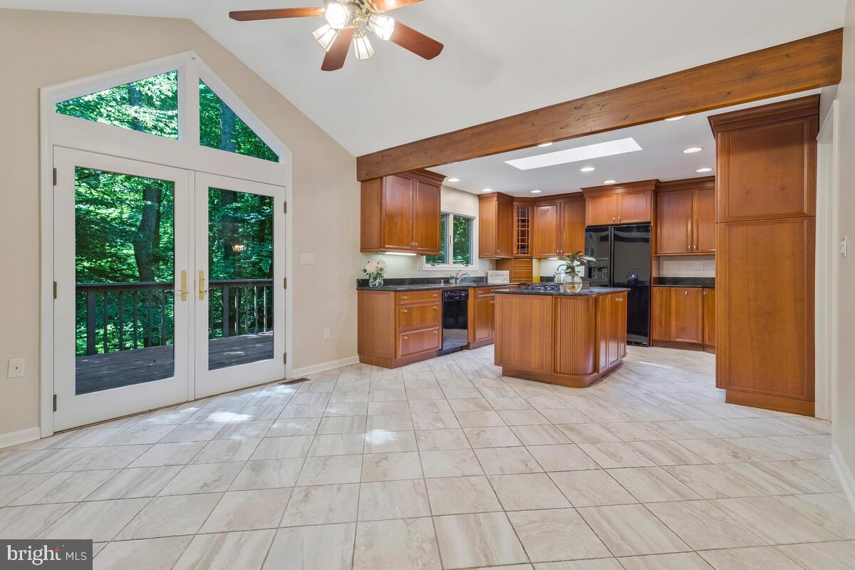 THE MEADOWS - Residential