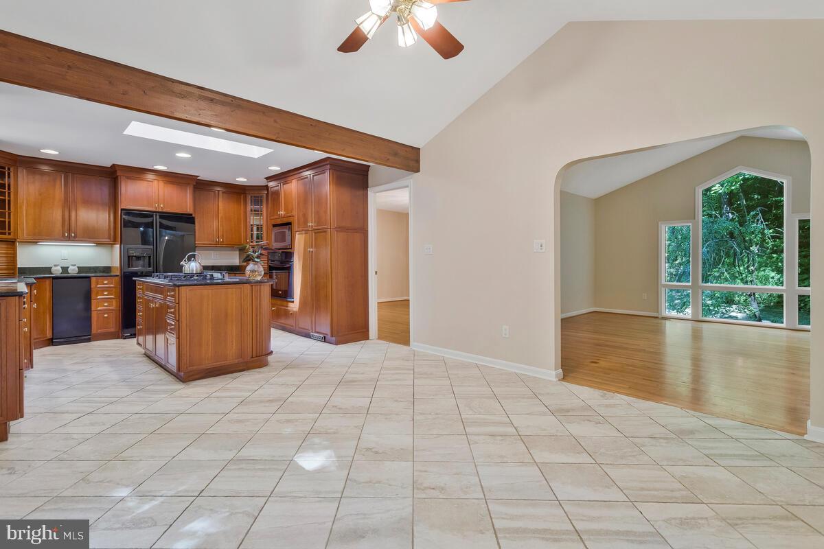 THE MEADOWS - Residential