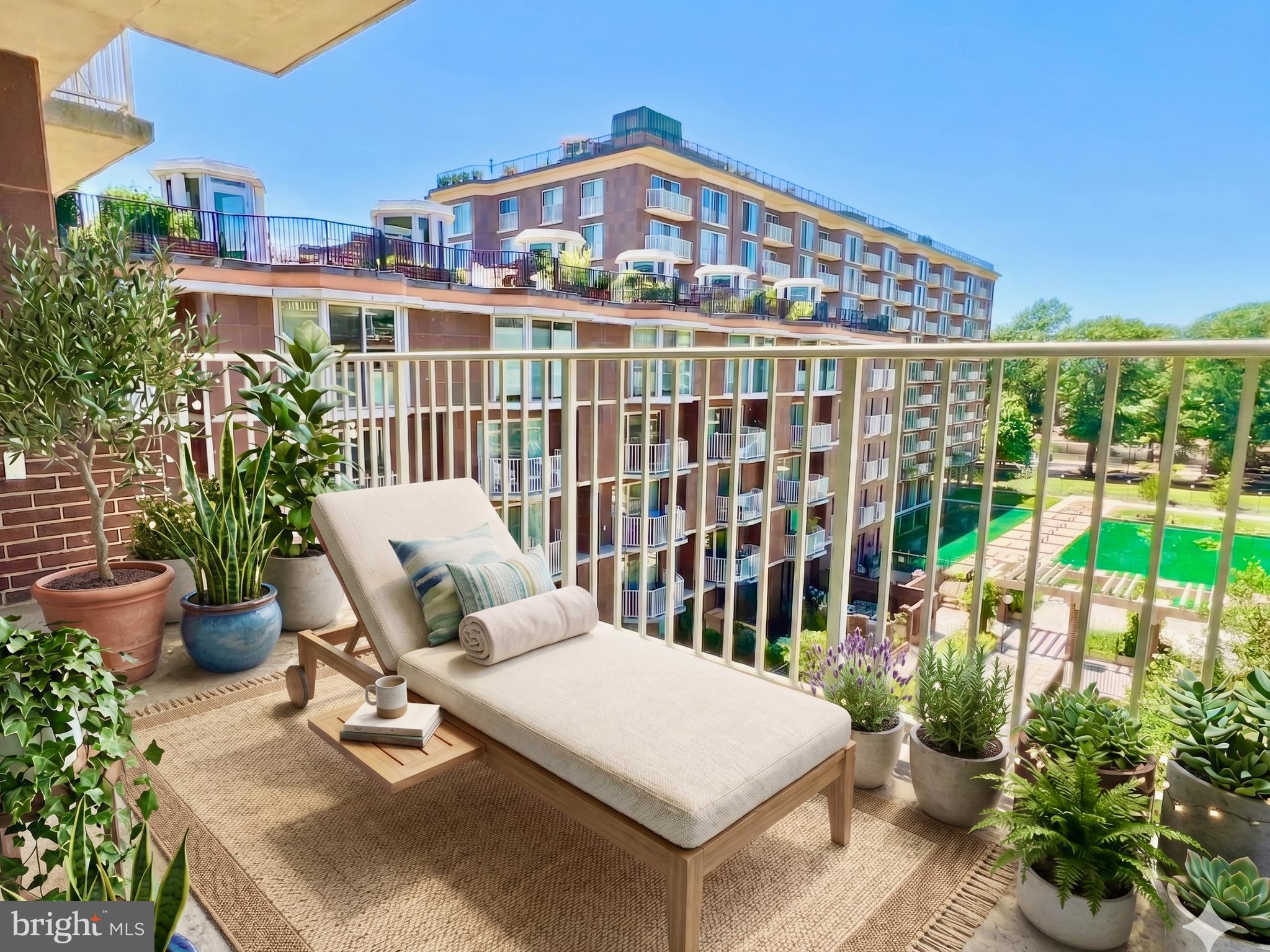 520 N STREET SW S522