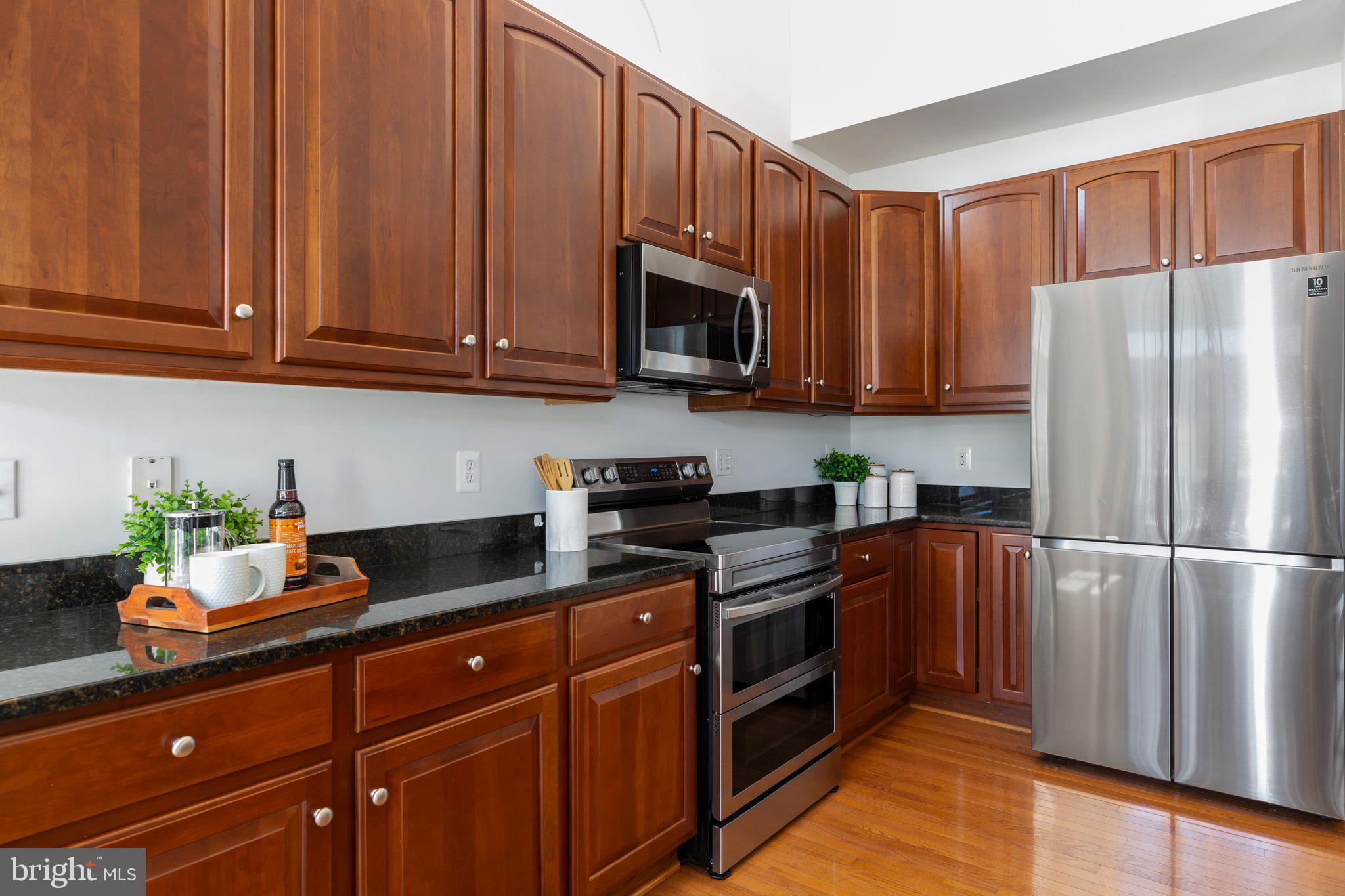 VIRGINIA HERITAGE AT LEE'S PARK - Residential