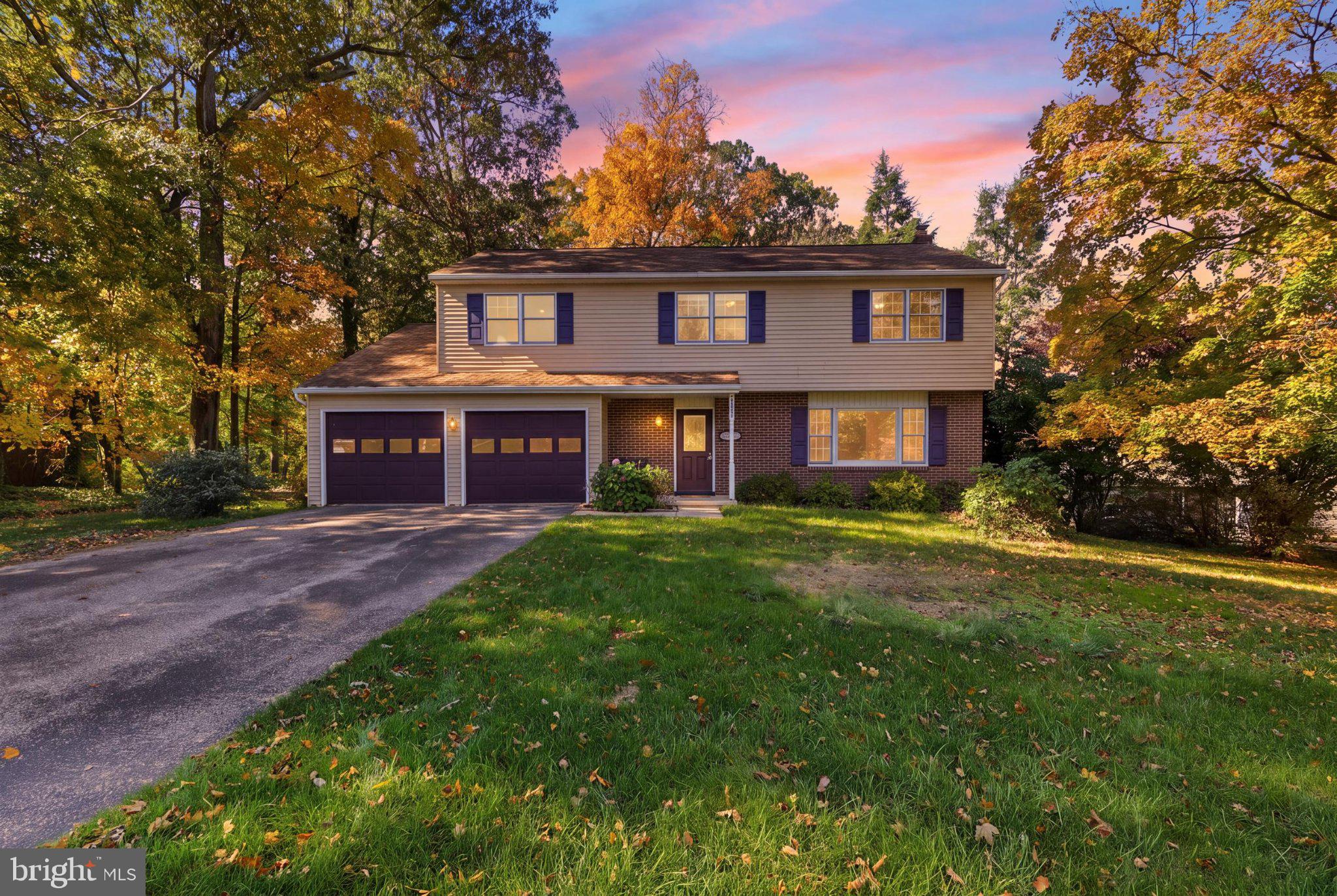 6484 OAKWOOD COURT