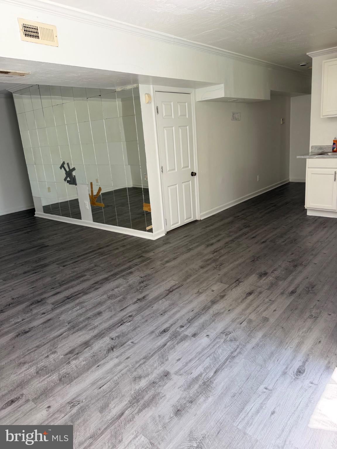 2911 HICKORY CREEK COURT