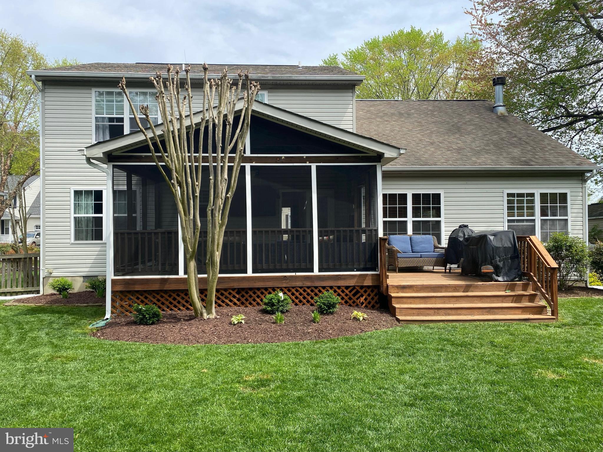 SAUNDERS POINT - Residential