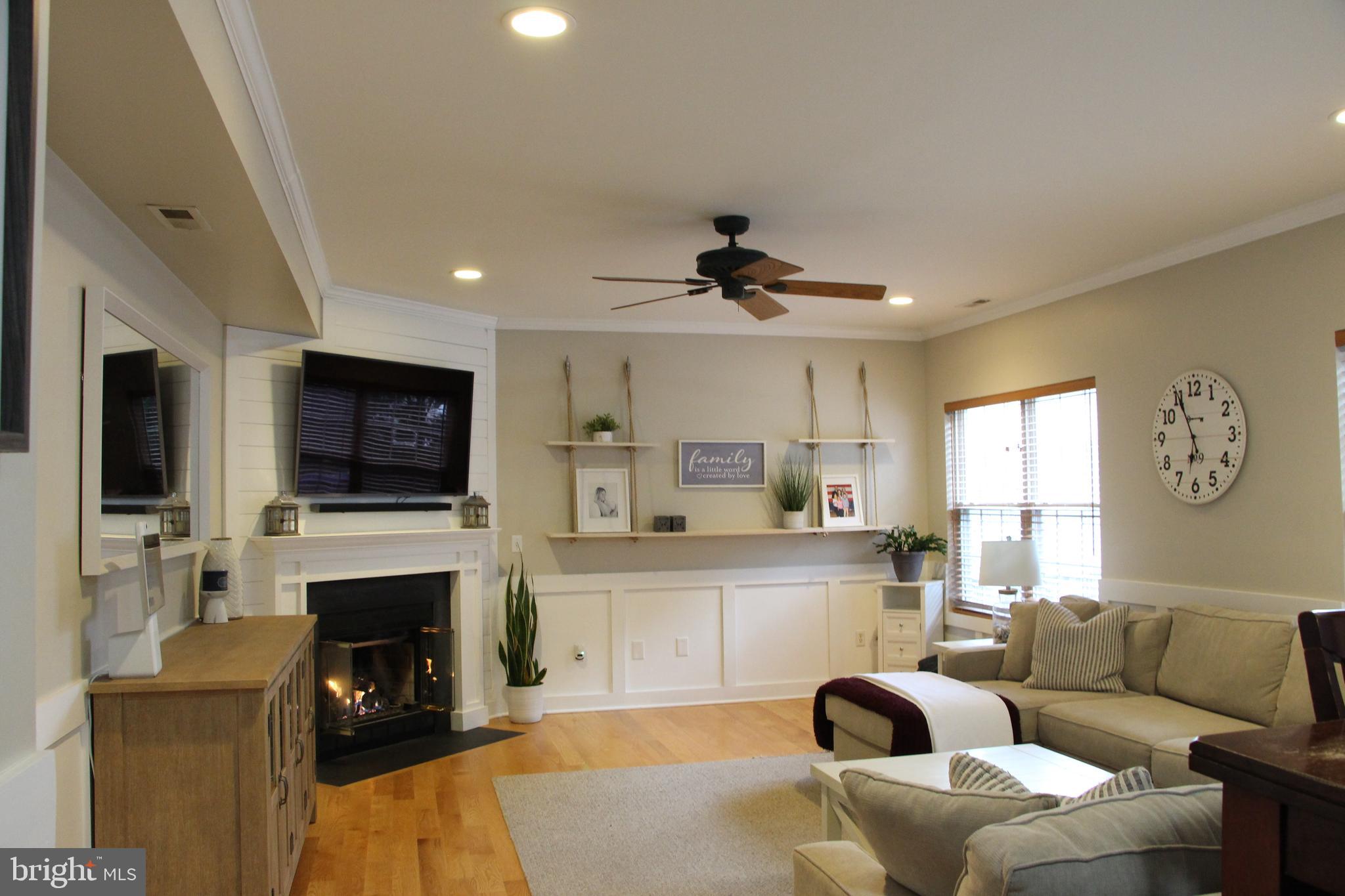 SAUNDERS POINT - Residential