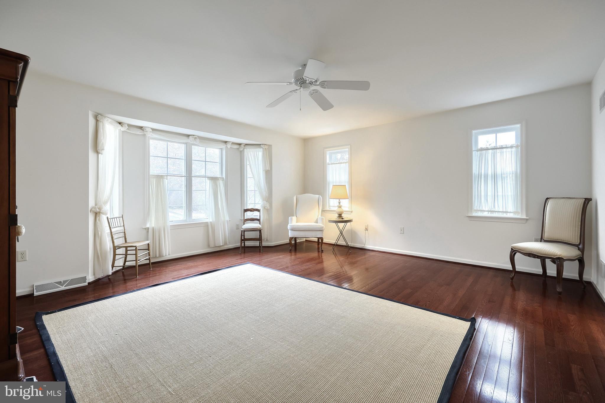 SOUTH LONDONDERRY - Residential