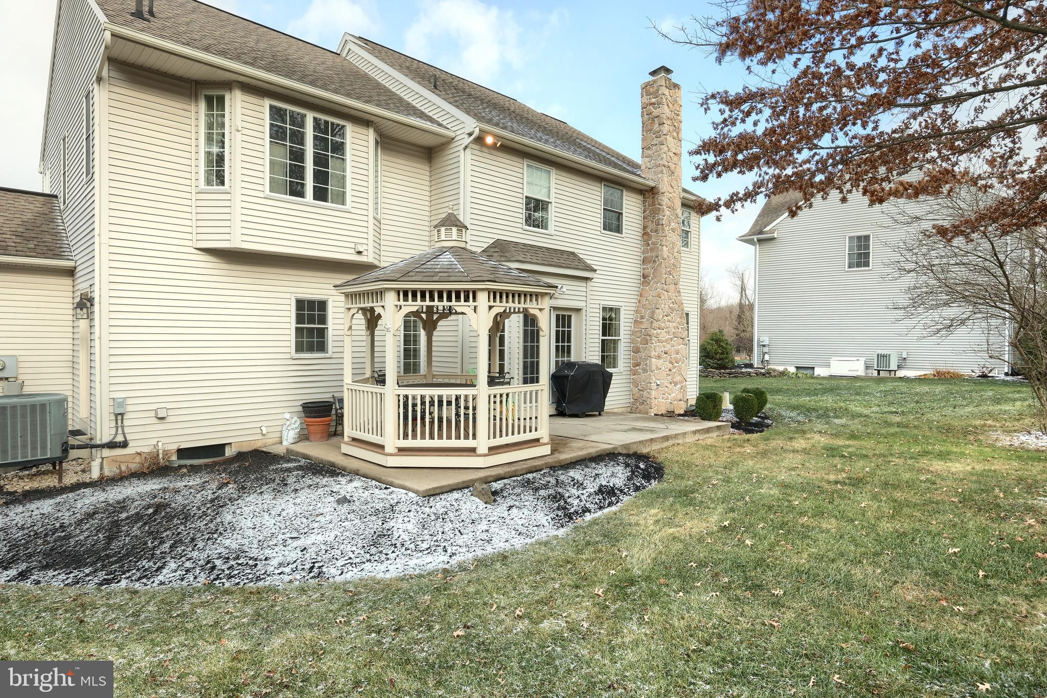 SOUTH LONDONDERRY - Residential