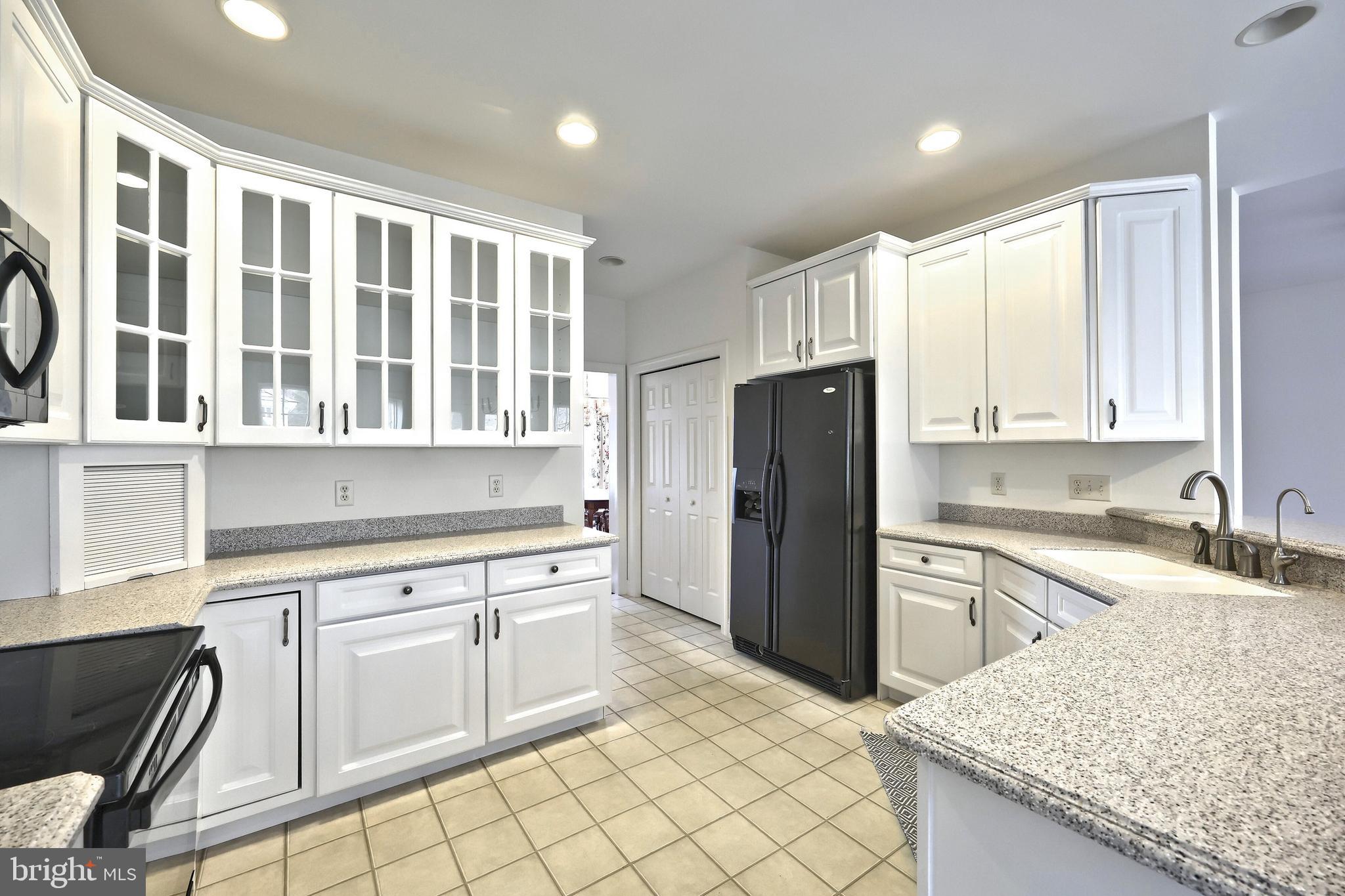 SOUTH LONDONDERRY - Residential