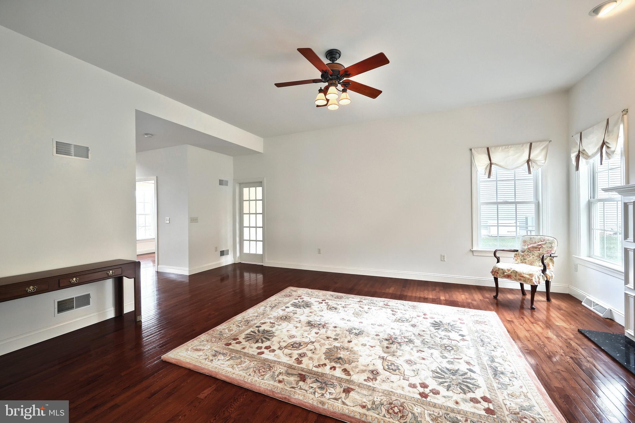 SOUTH LONDONDERRY - Residential