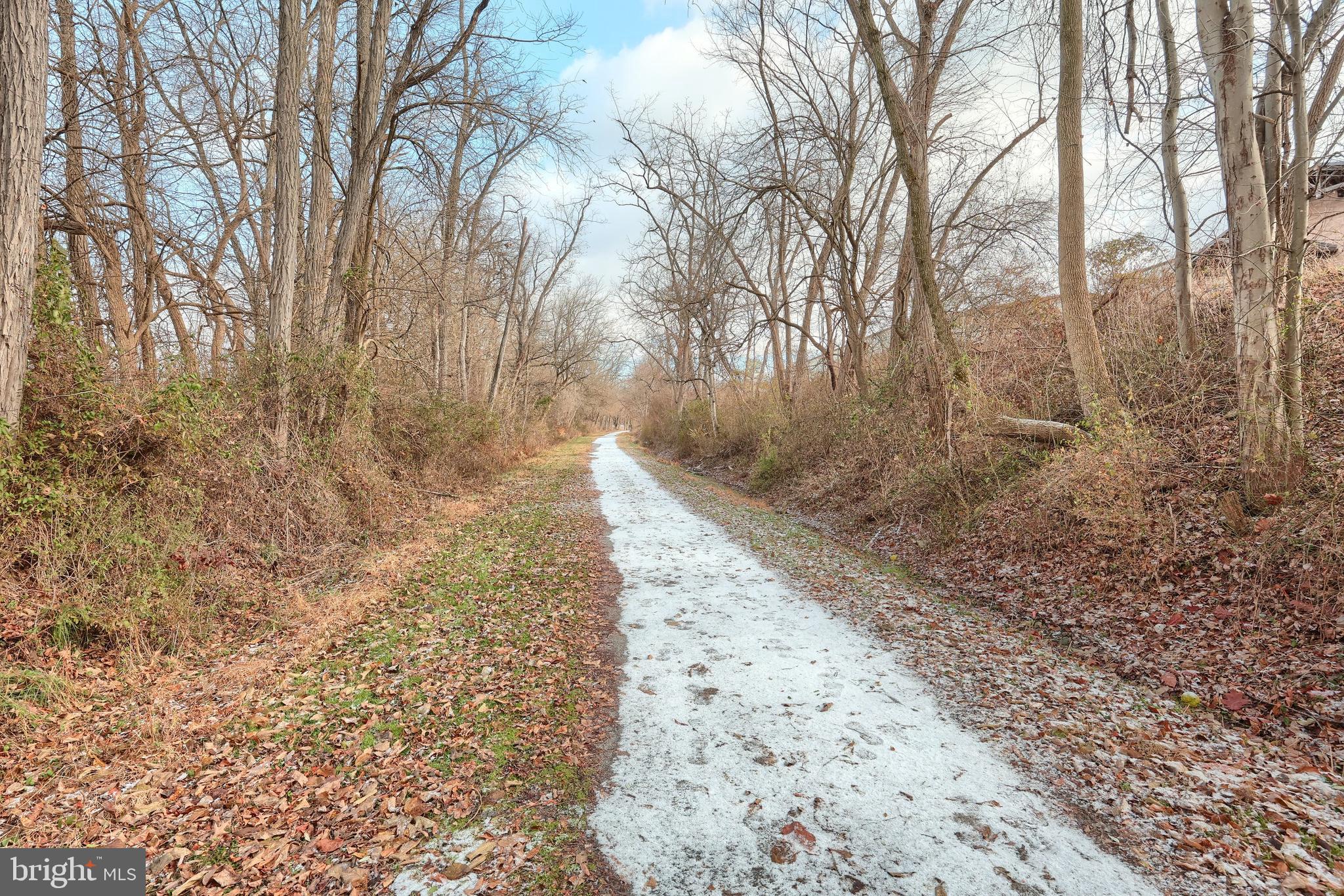SOUTH LONDONDERRY - Residential