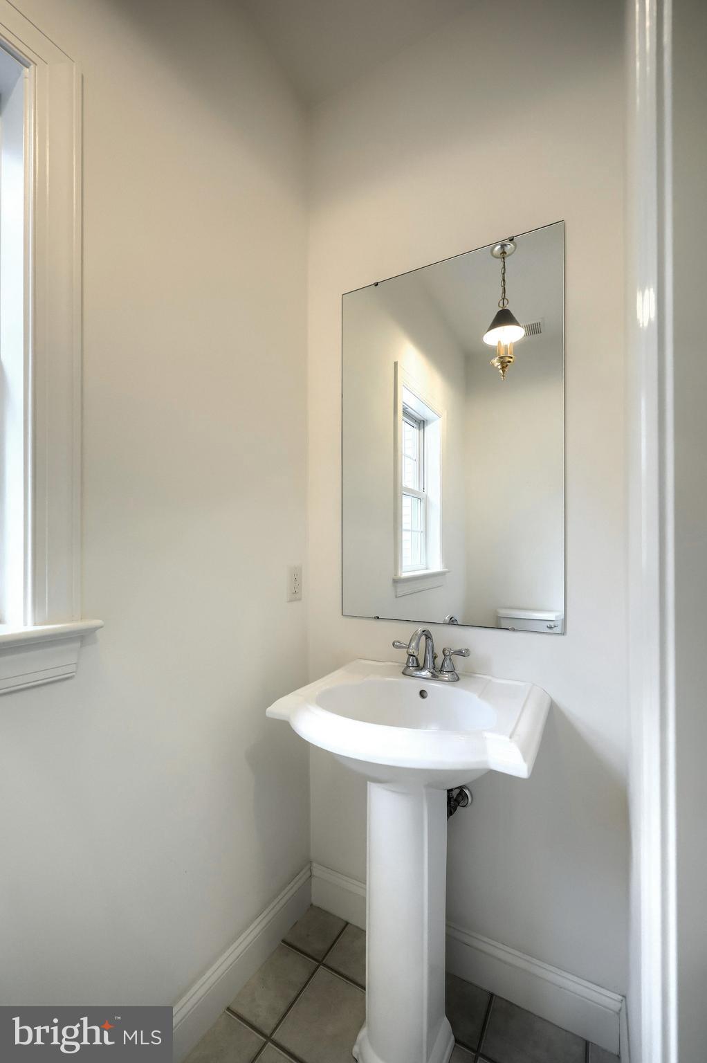 SOUTH LONDONDERRY - Residential