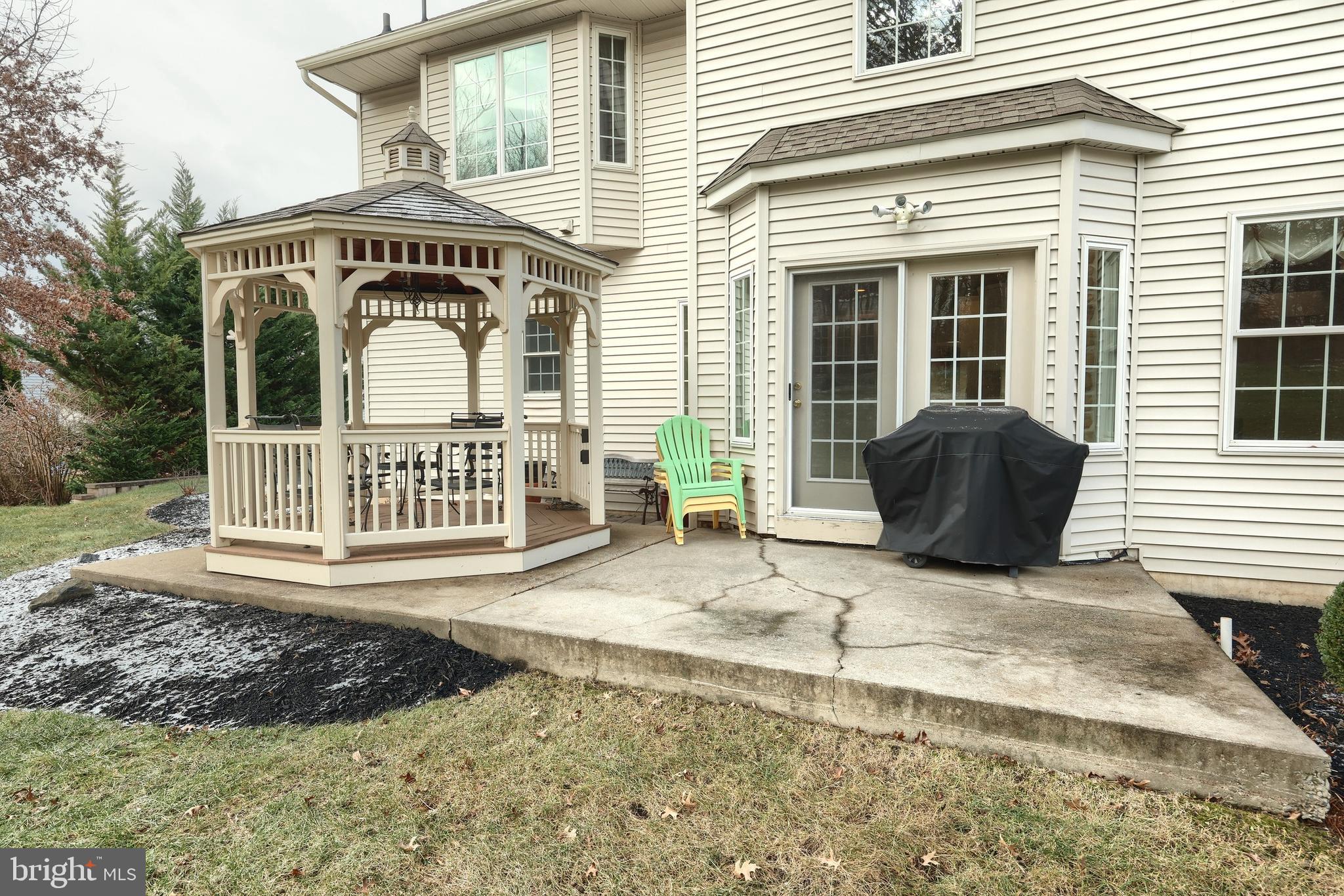 SOUTH LONDONDERRY - Residential