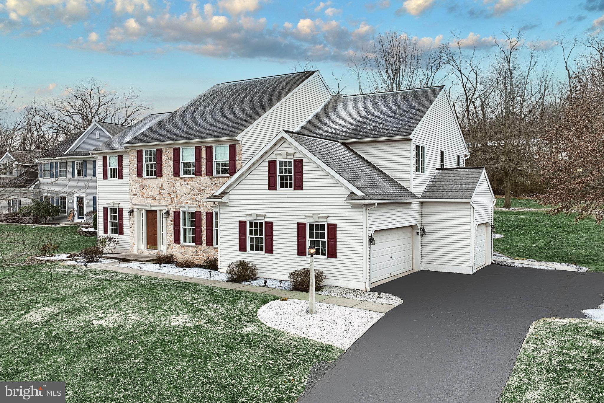 SOUTH LONDONDERRY - Residential