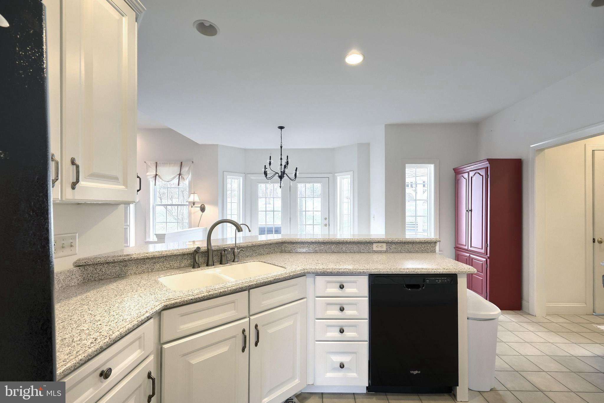 SOUTH LONDONDERRY - Residential