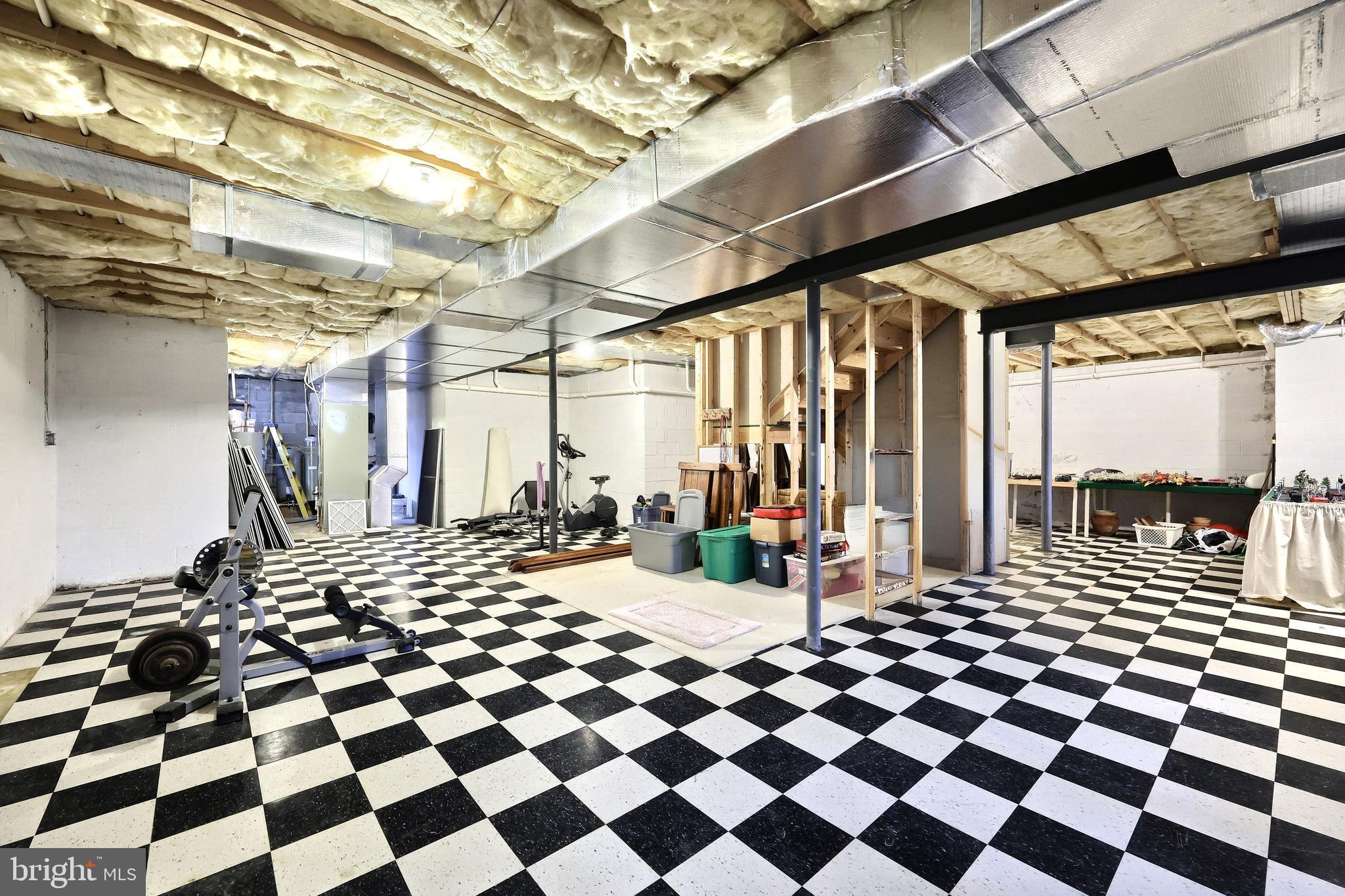 SOUTH LONDONDERRY - Residential