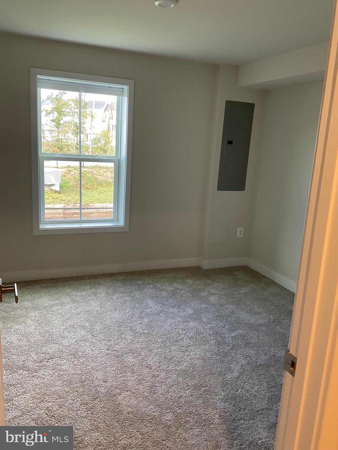 ALEXANDER'S CROSSING - Residential Lease