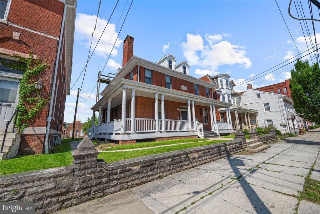 Photo of 206 Carlisle Street, HANOVER, PA 17331 (MLS # PAYK2084924)