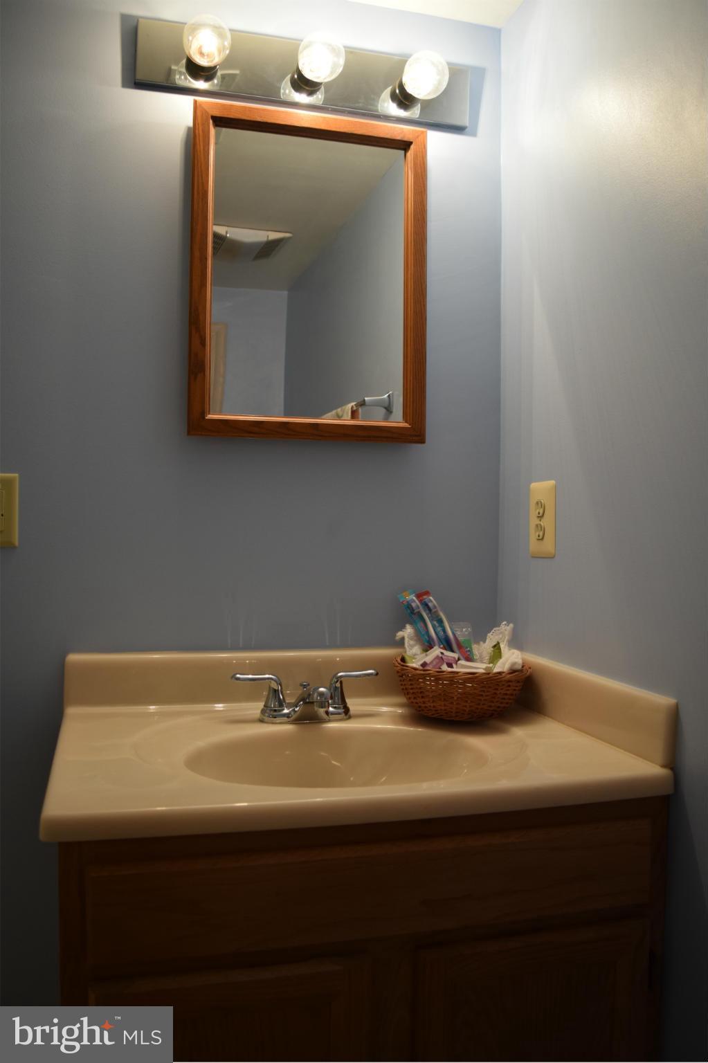 THE PROVINCES - Residential