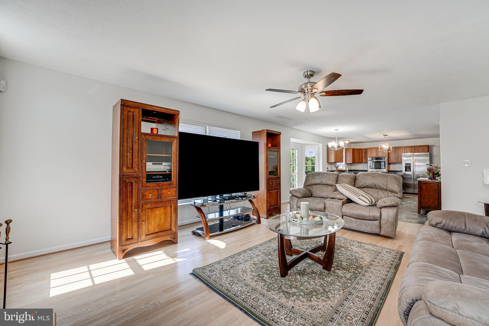 ROYAL OAKS - Residential