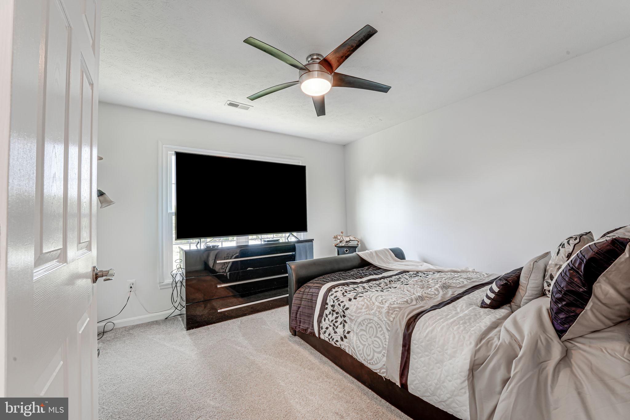 ROYAL OAKS - Residential