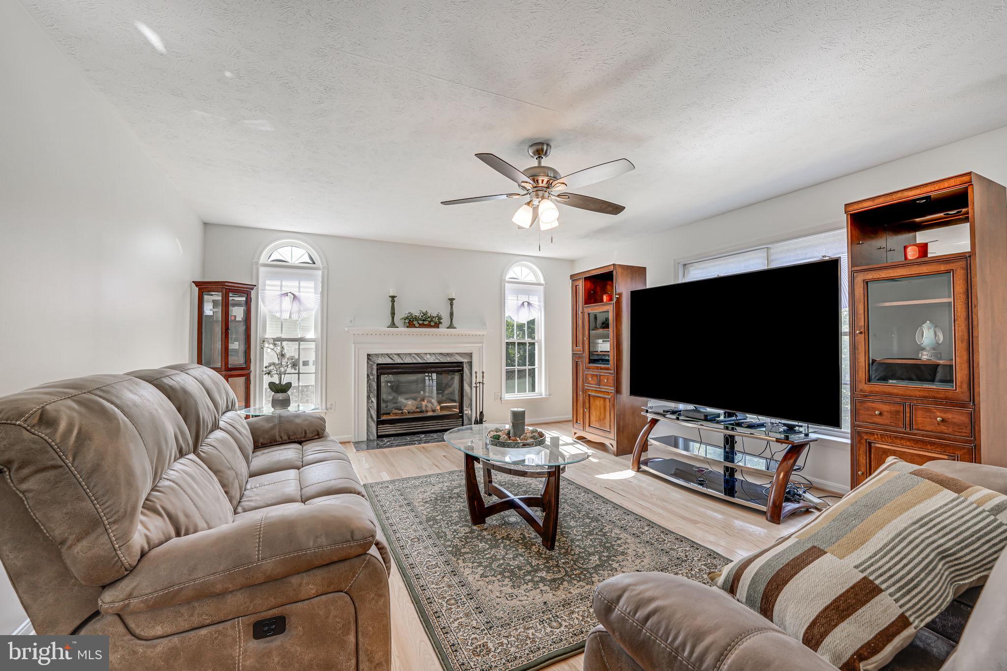 ROYAL OAKS - Residential