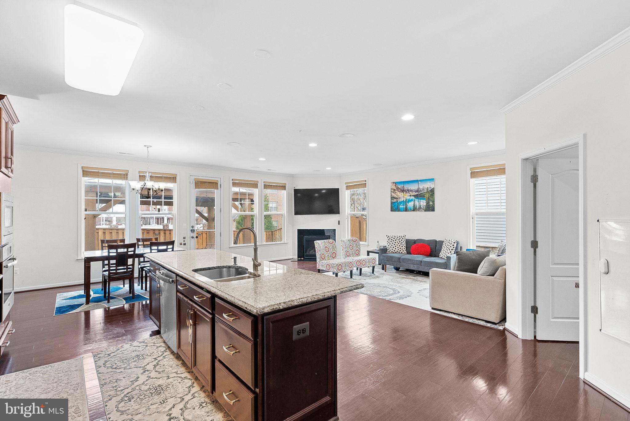 BRAMBLETON LANDBAY 3 - Residential Lease