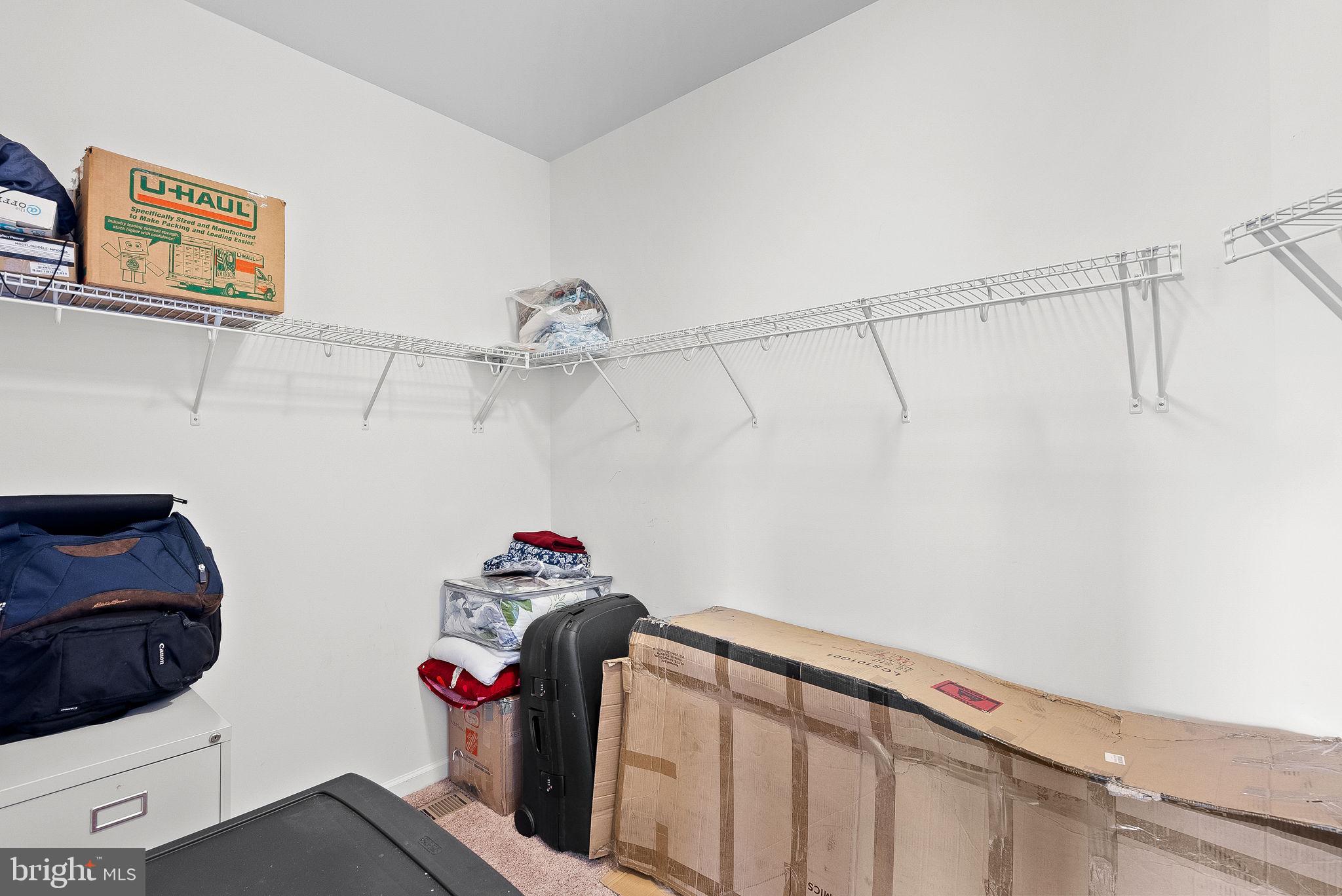 BRAMBLETON LANDBAY 3 - Residential Lease