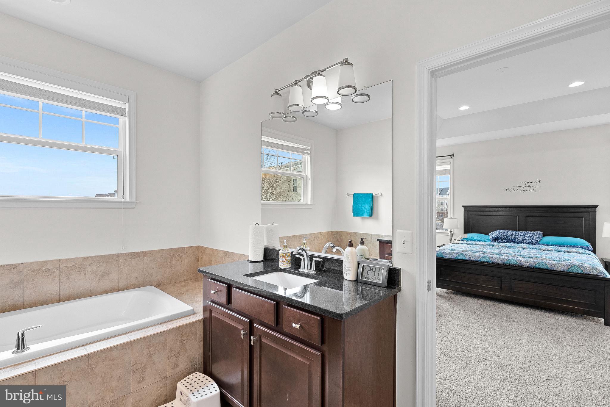 BRAMBLETON LANDBAY 3 - Residential Lease