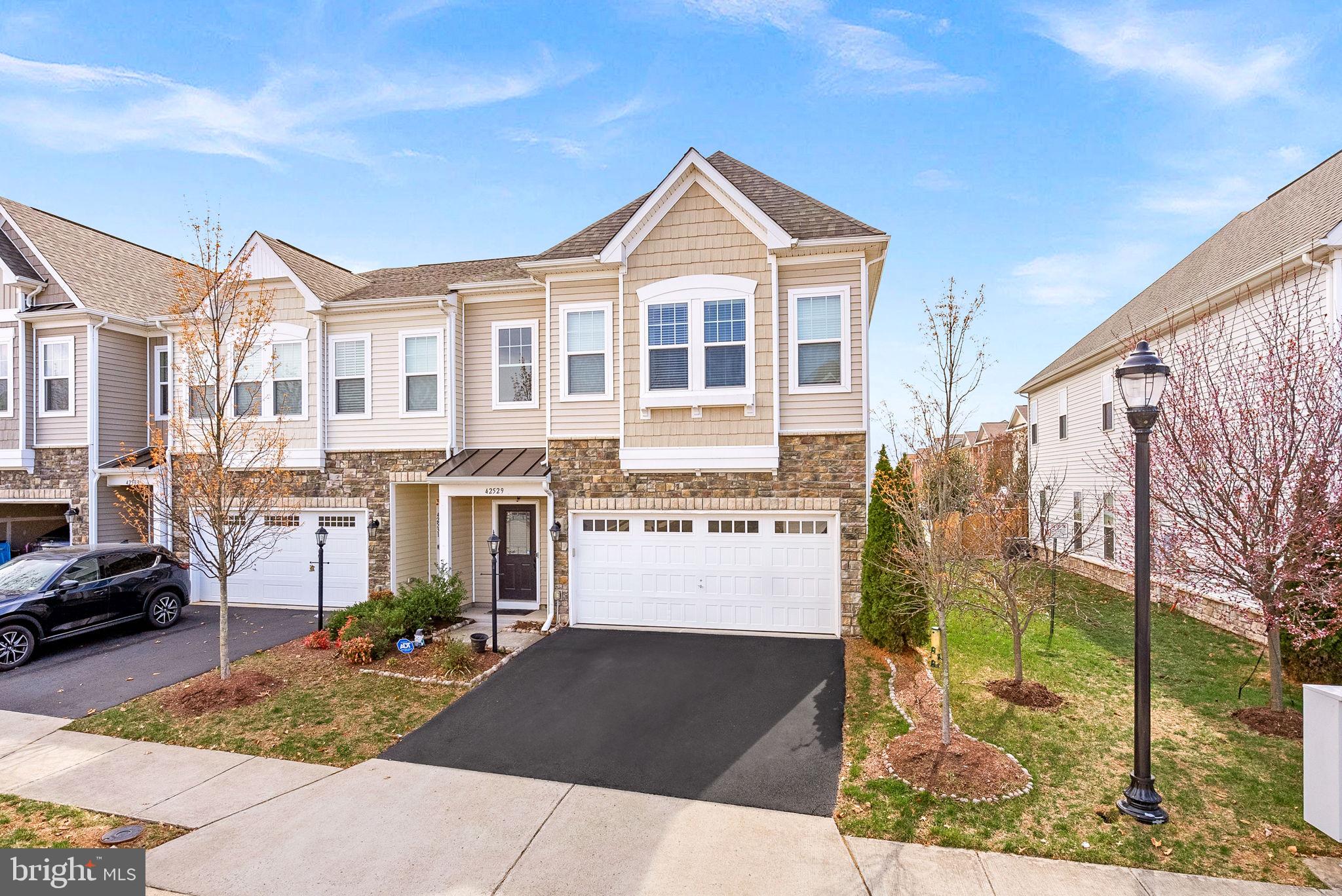 BRAMBLETON LANDBAY 3 - Residential Lease