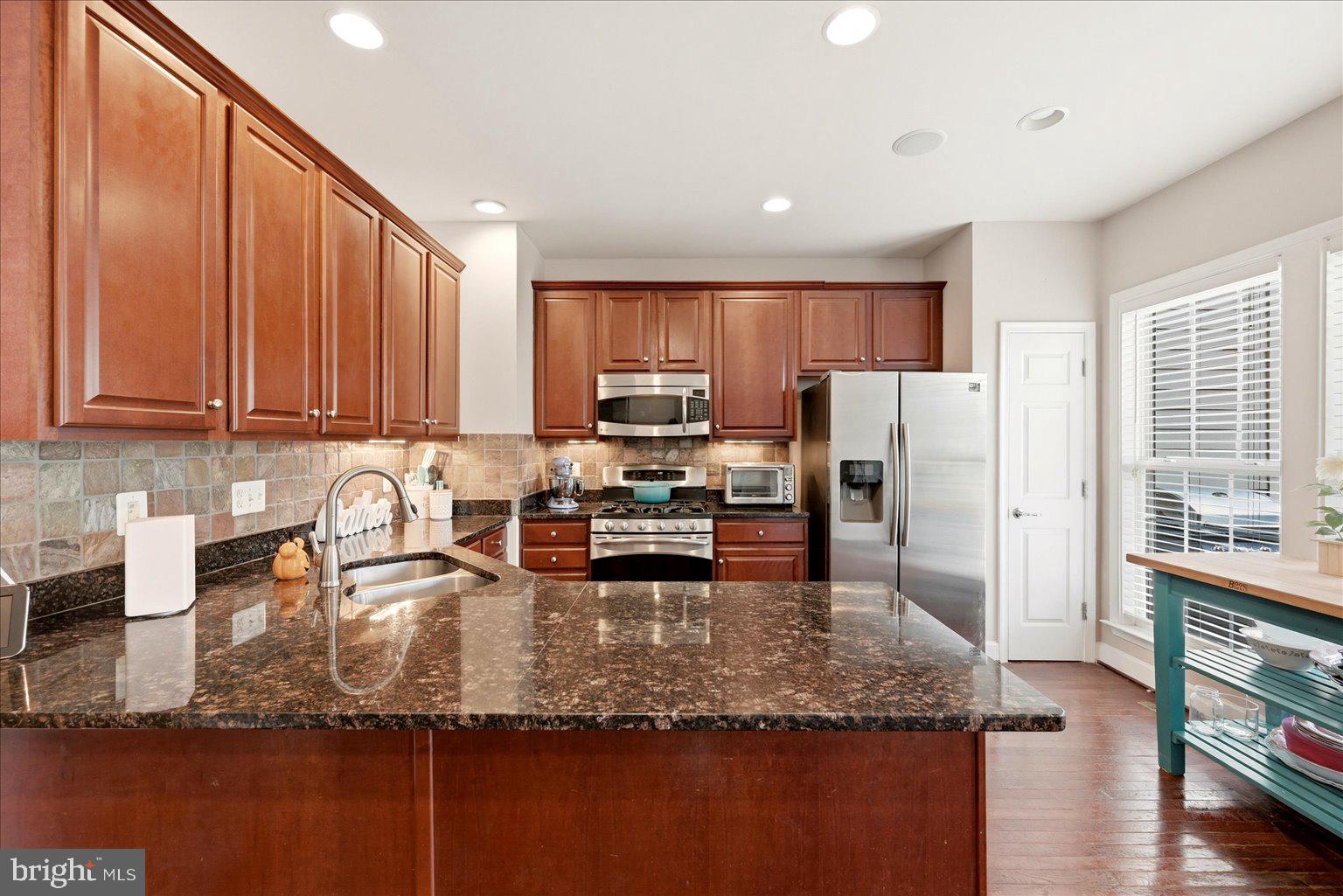 211 GREAT LAUREL SQUARE SE