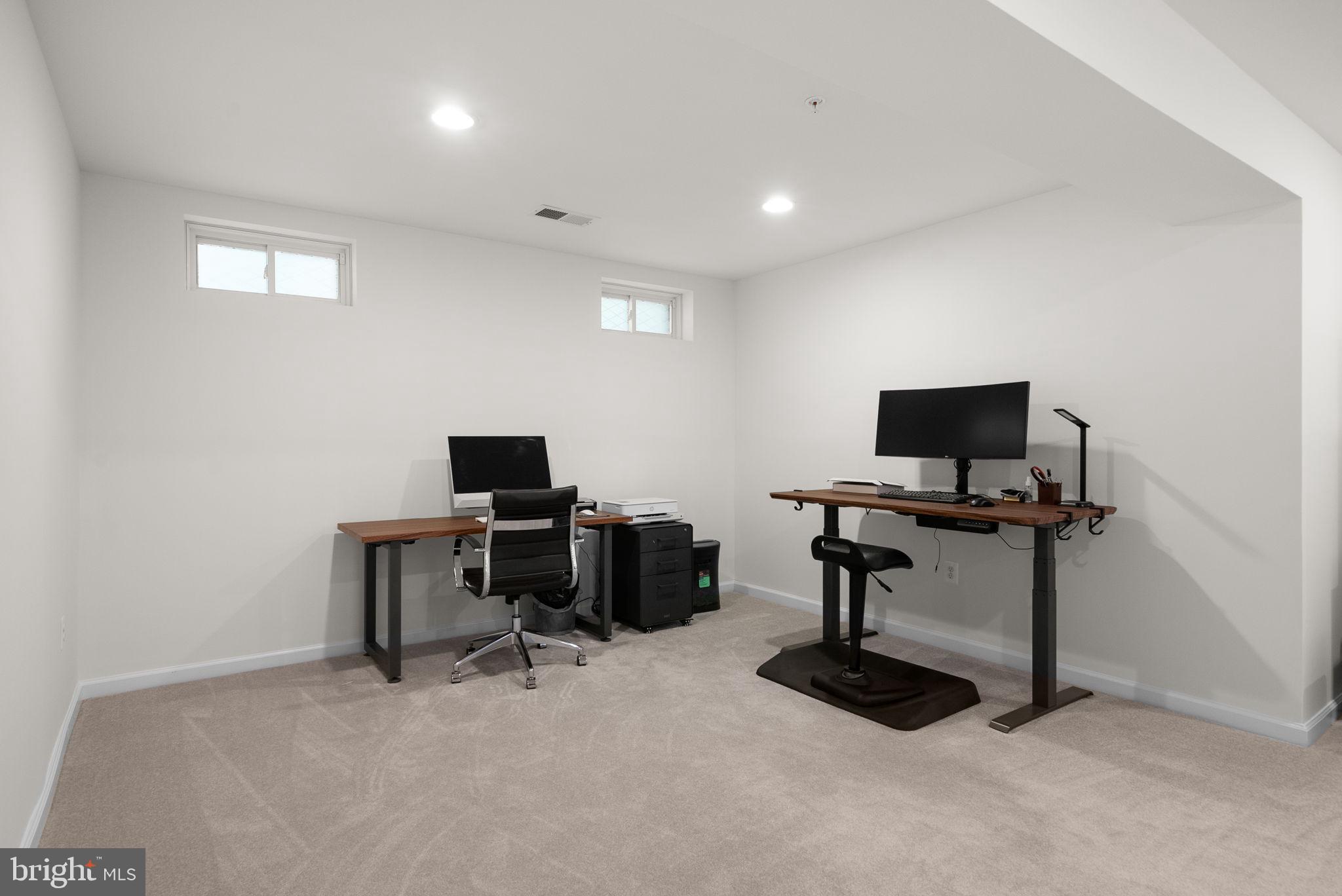 SUMMERWOOD - Residential